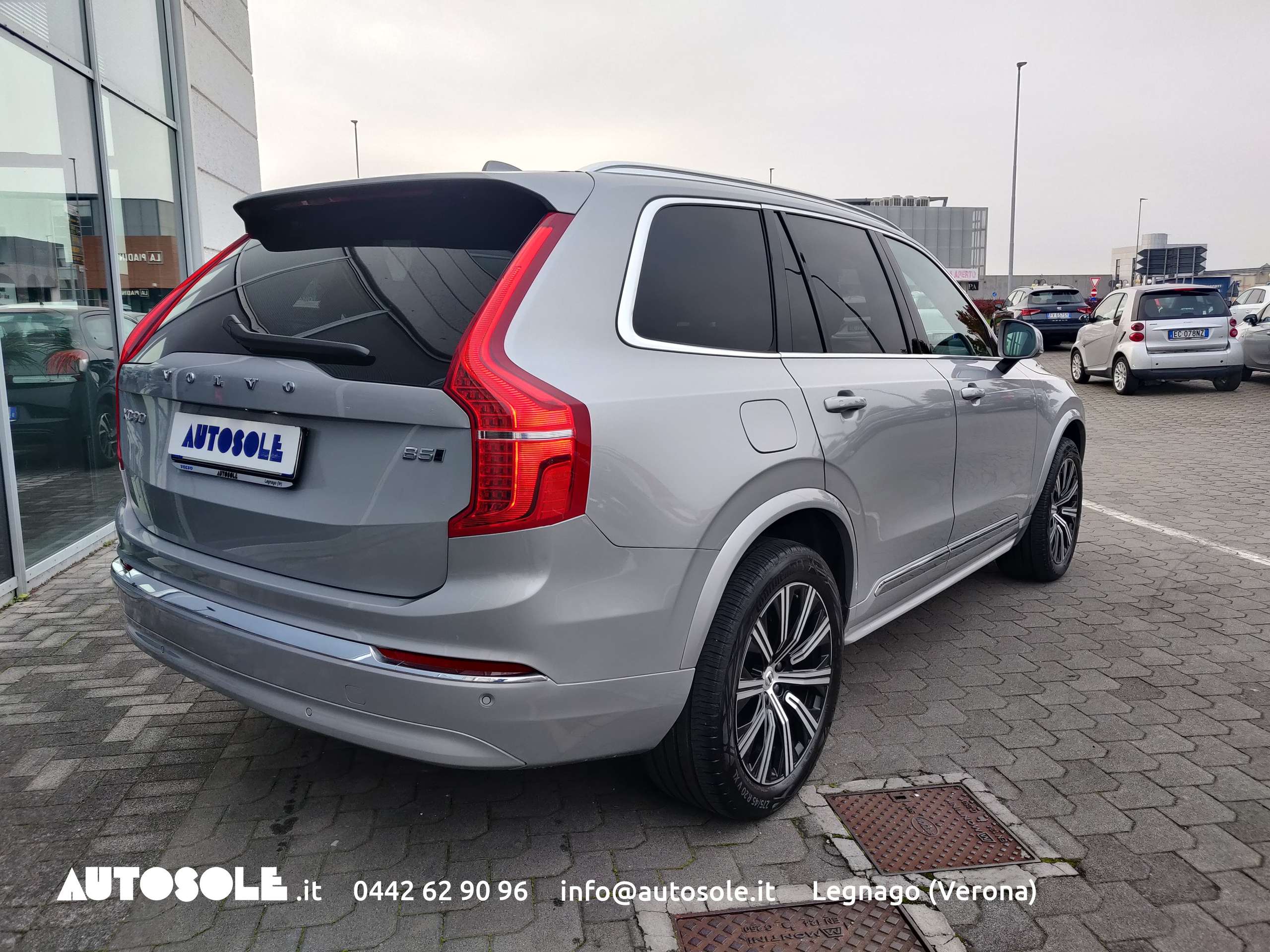 Volvo - XC90