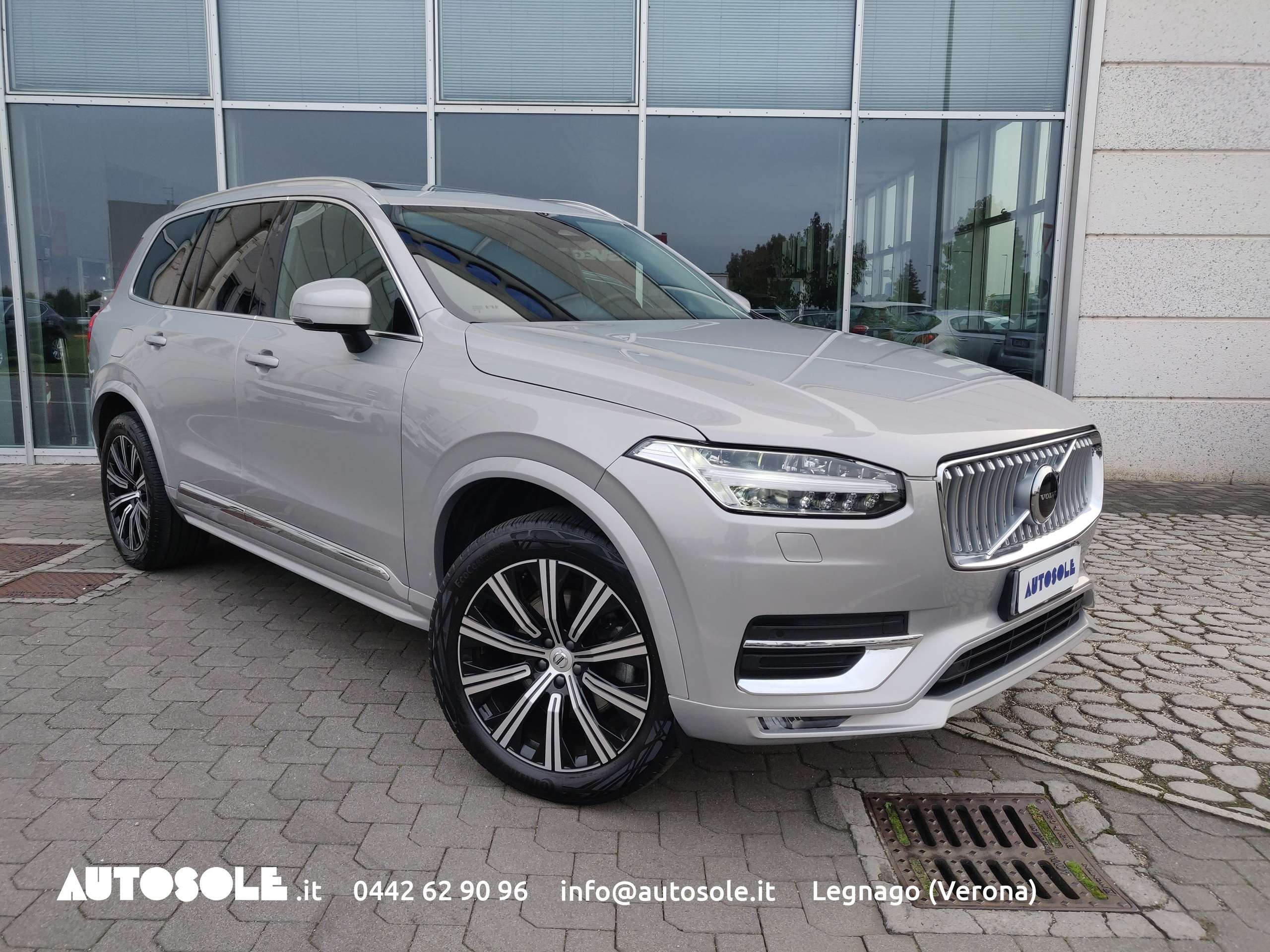 Volvo - XC90