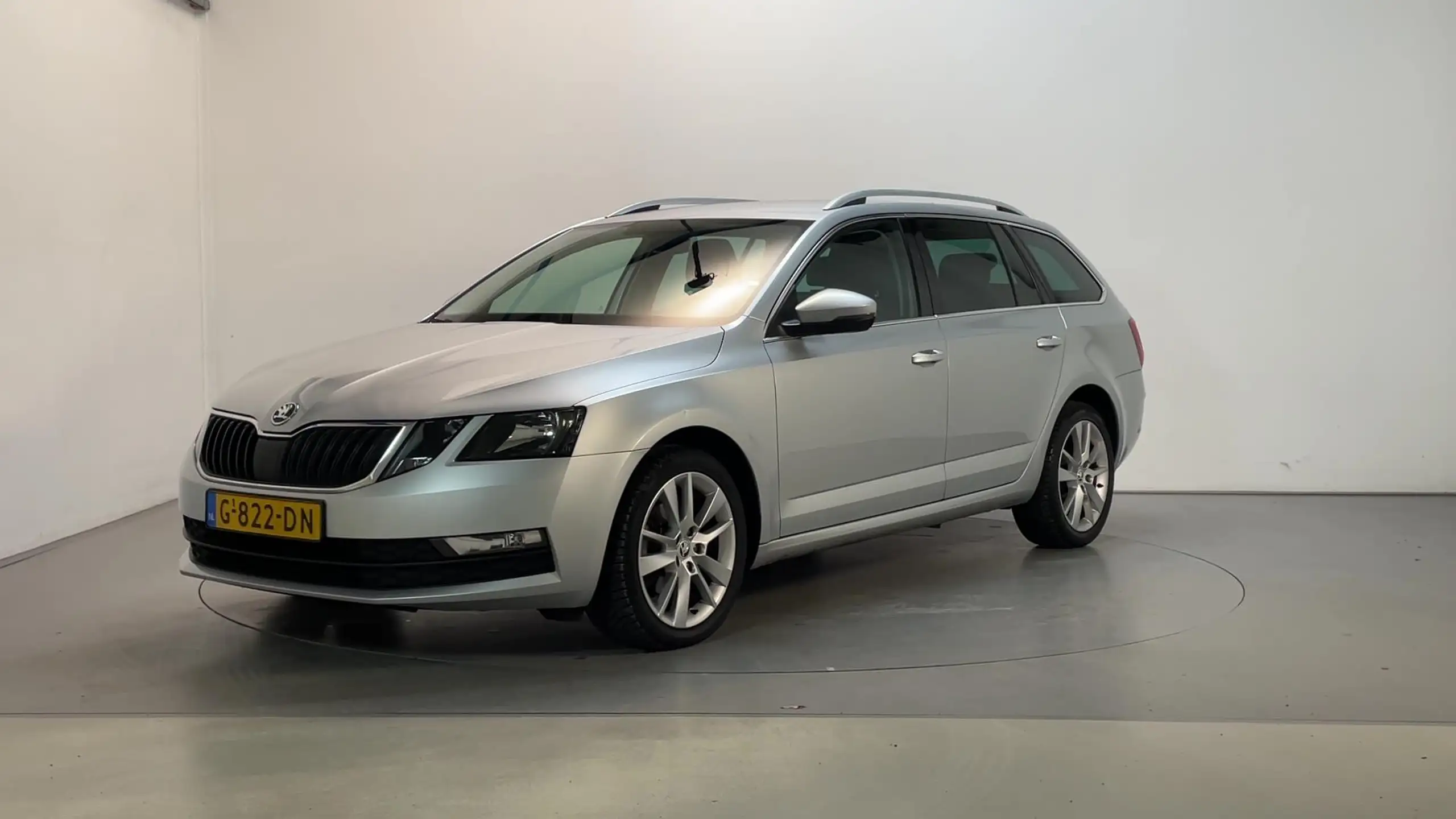 Skoda - Octavia