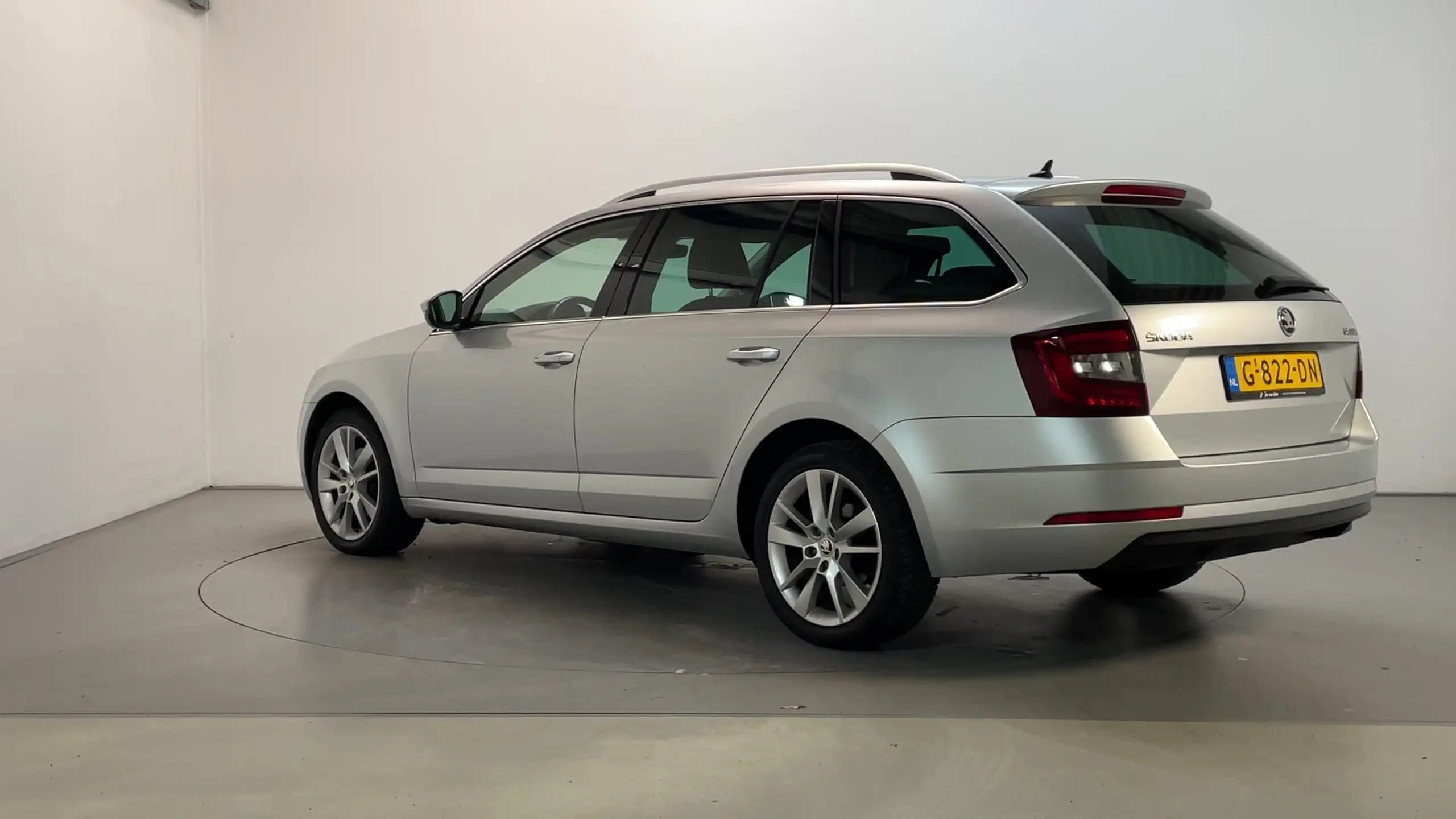 Skoda - Octavia