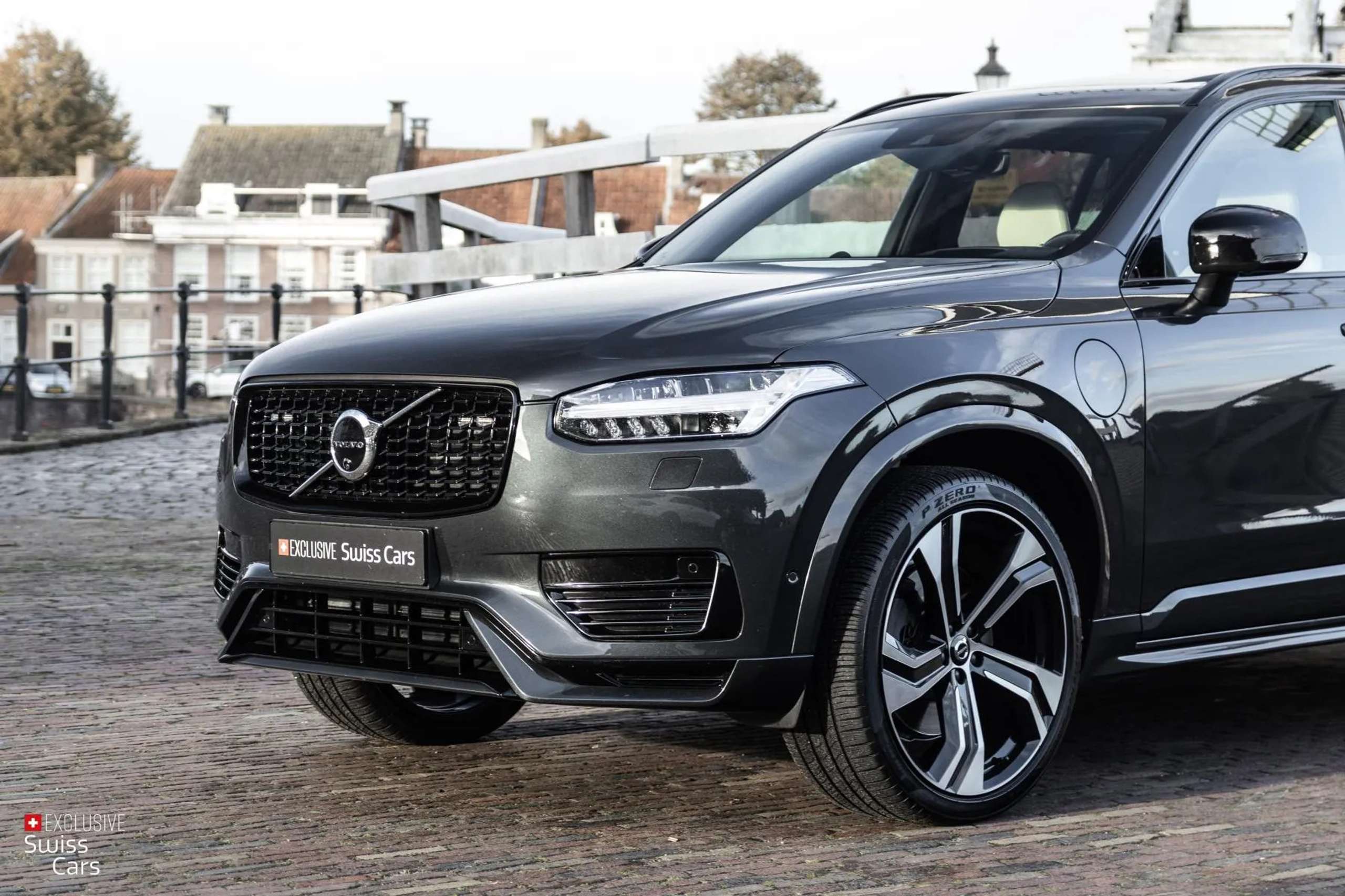 Volvo - XC90