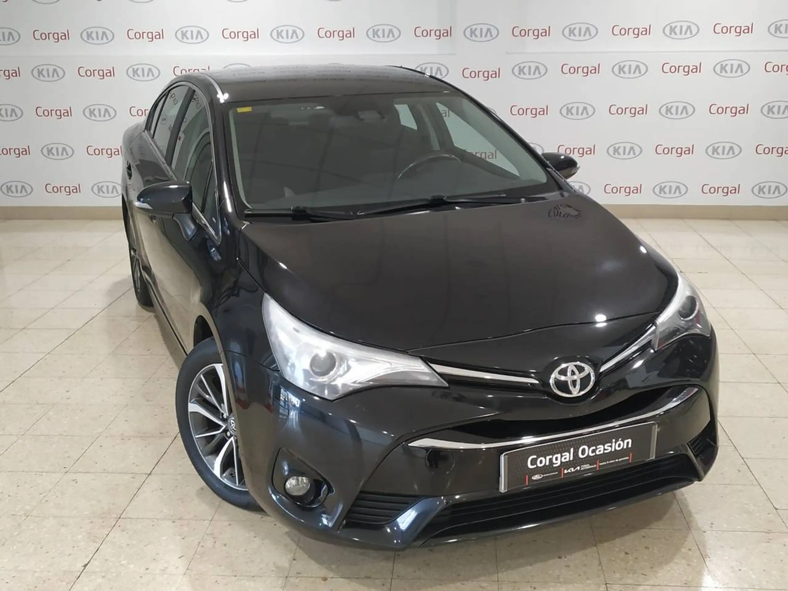 Toyota - Avensis