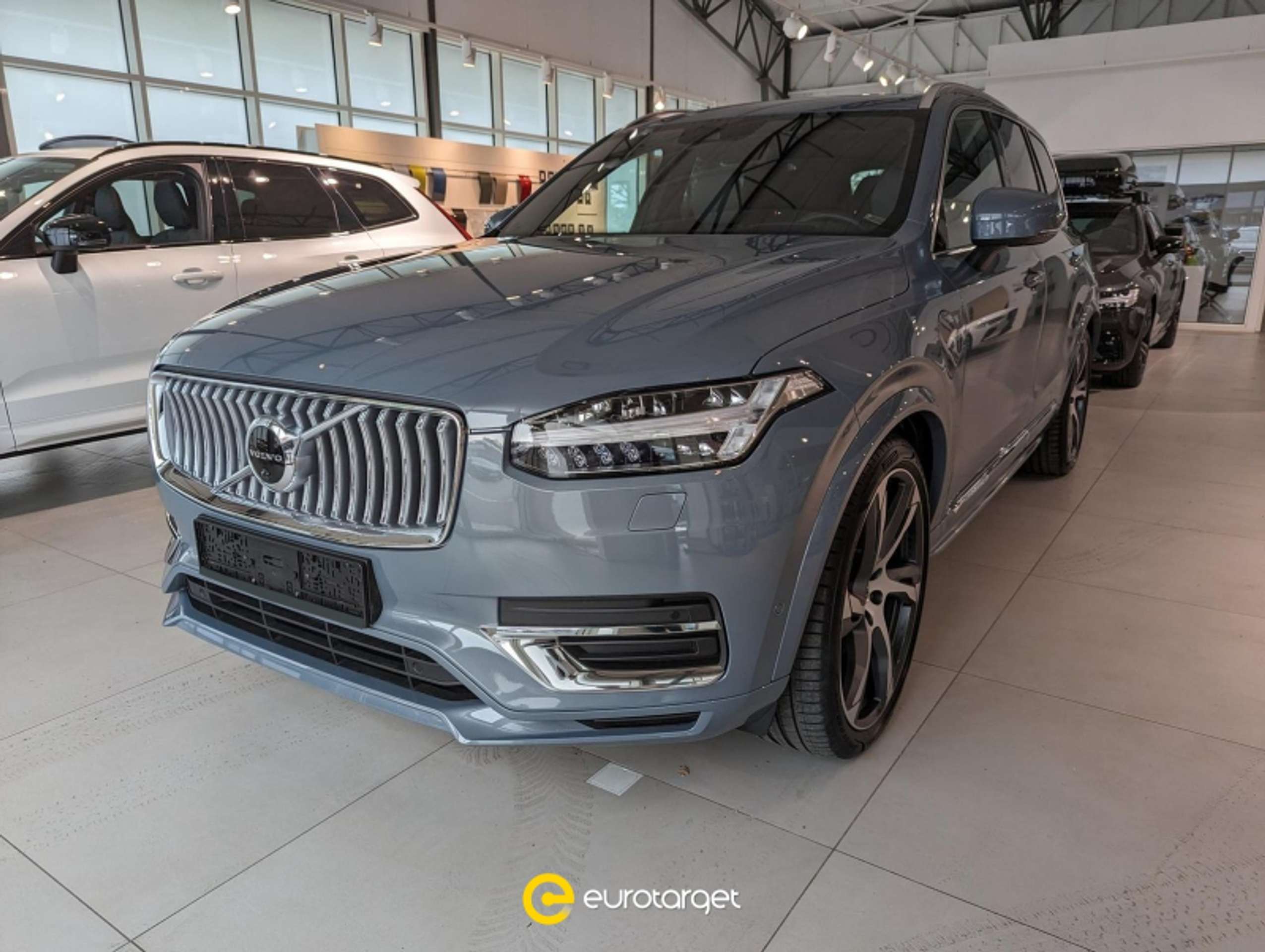 Volvo - XC90