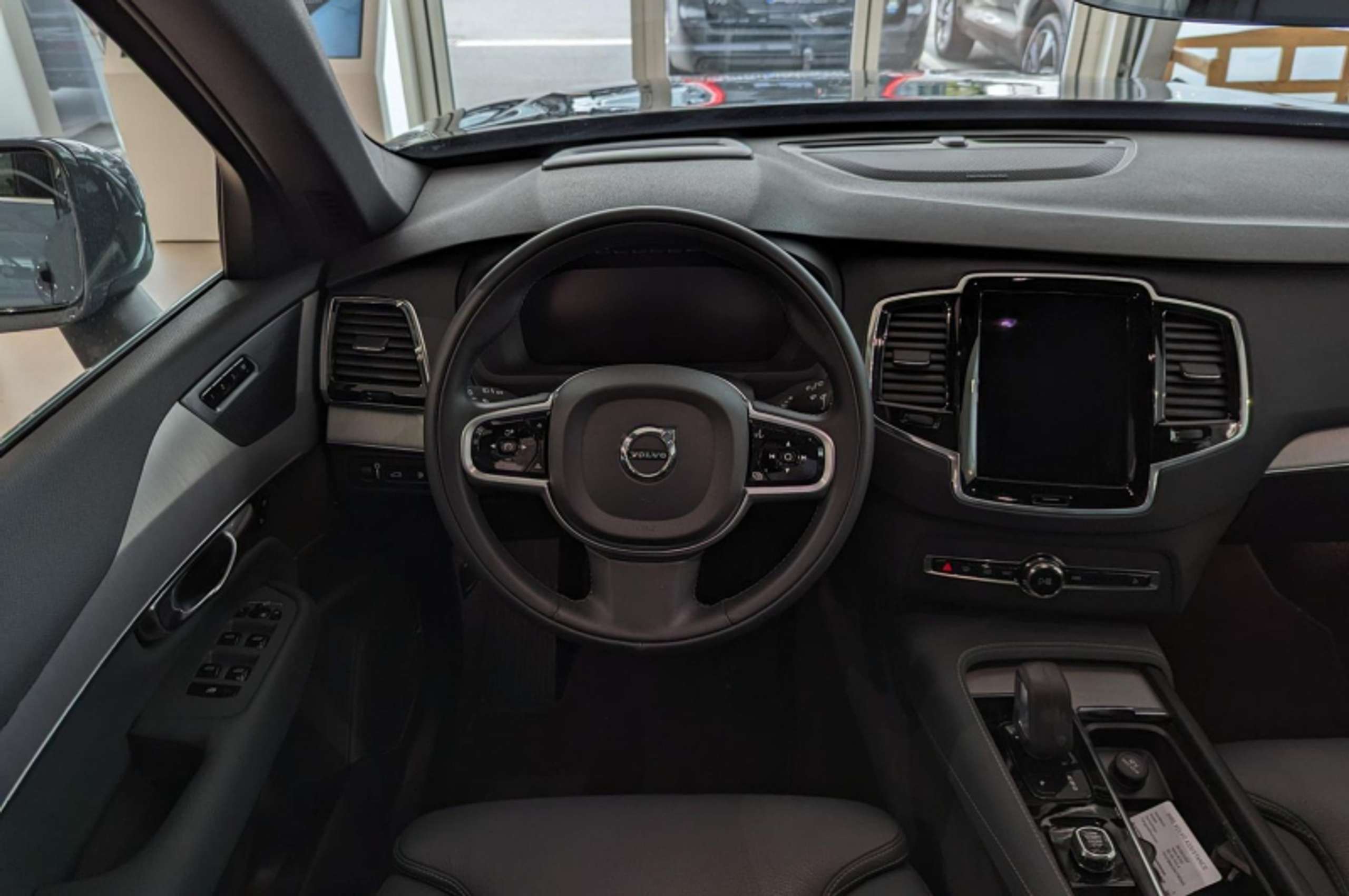 Volvo - XC90