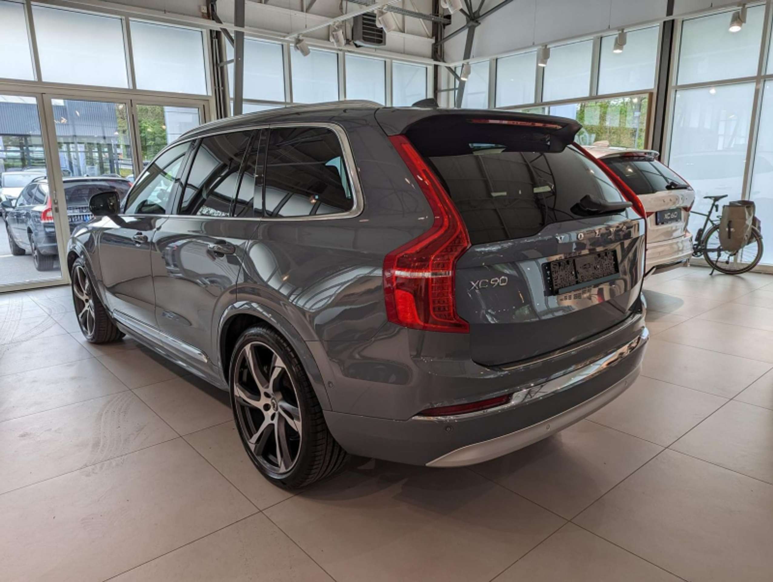 Volvo - XC90