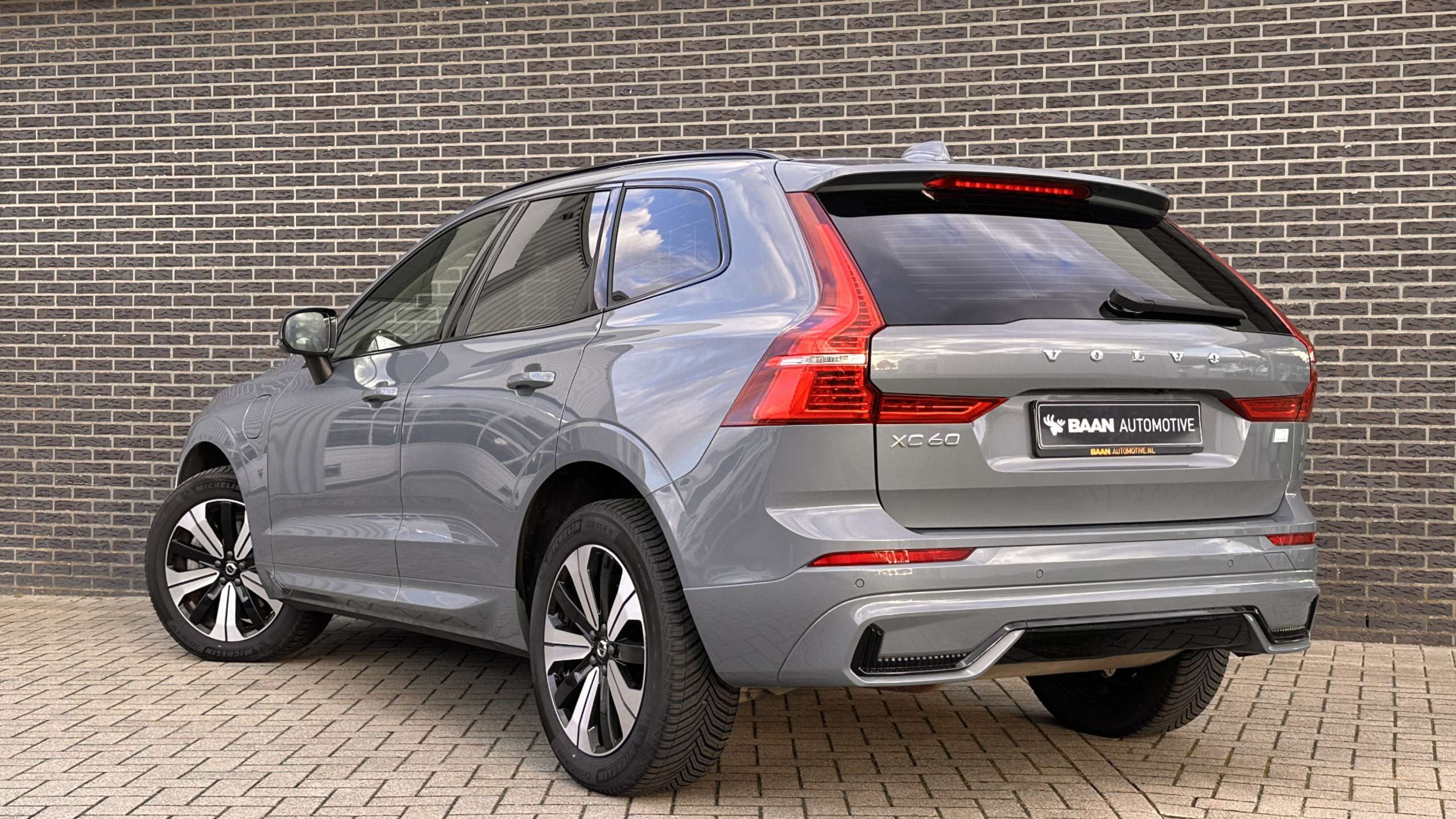 Volvo - XC60