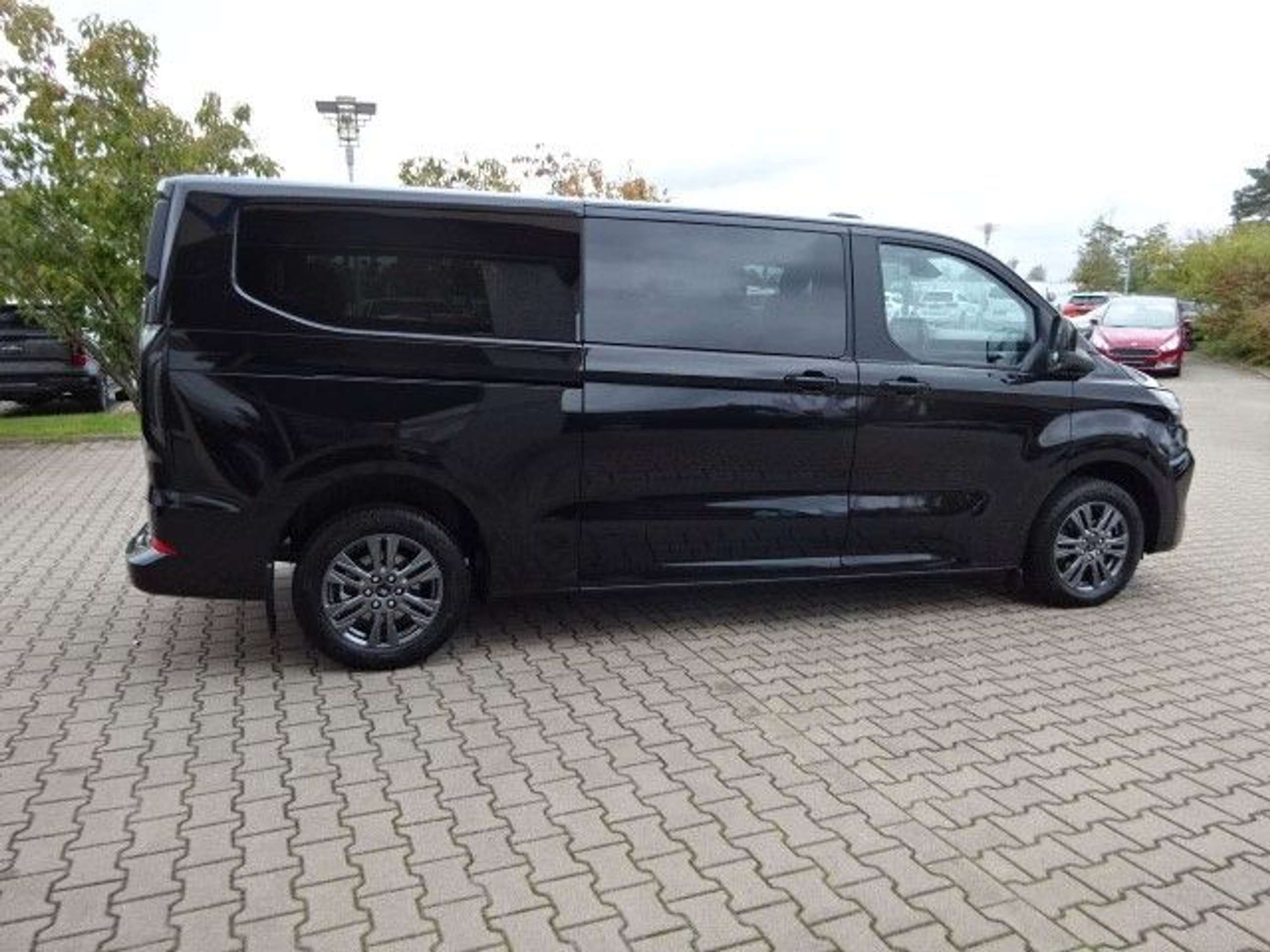 Ford - Tourneo Custom