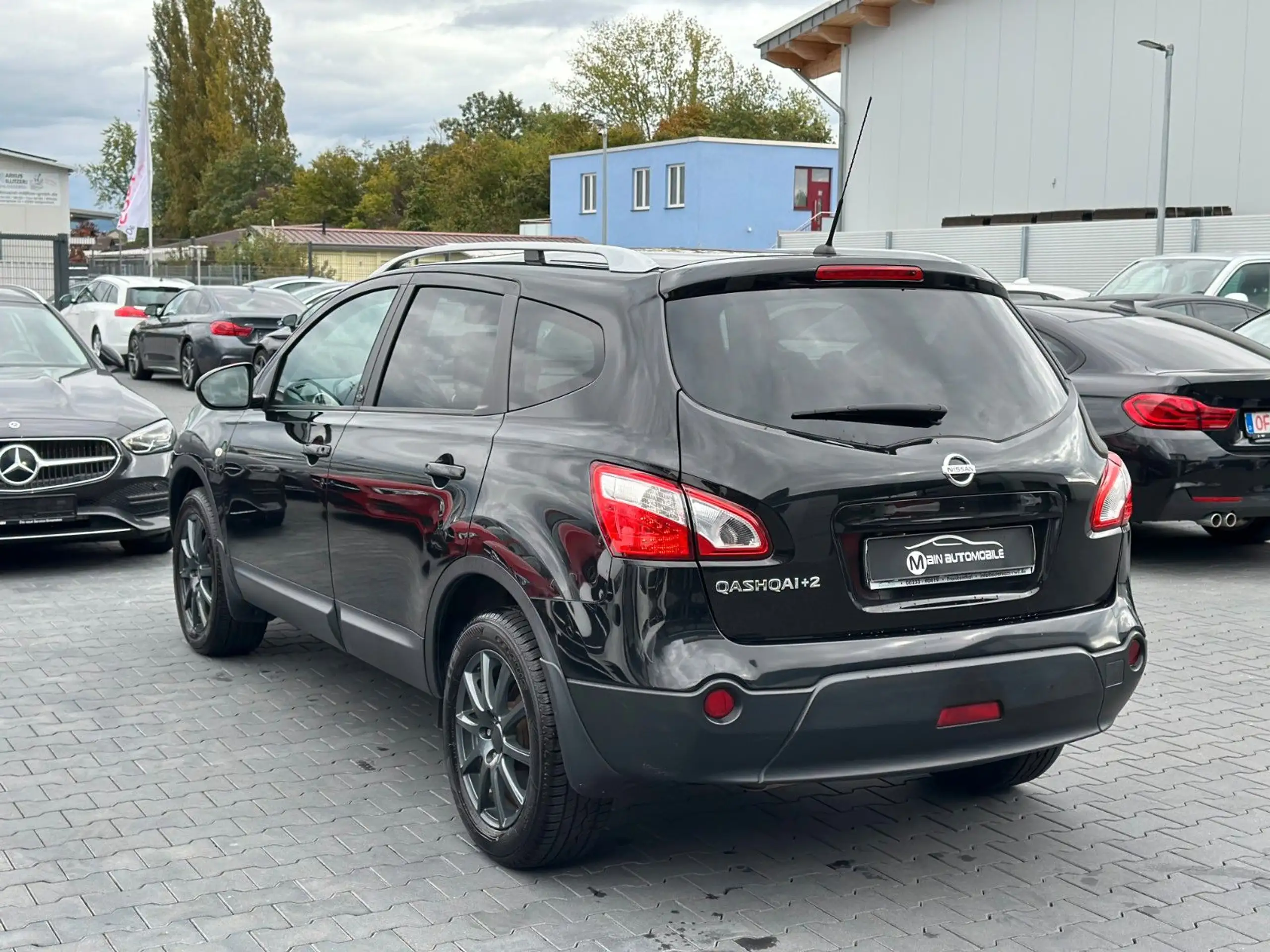 Nissan - Qashqai+2