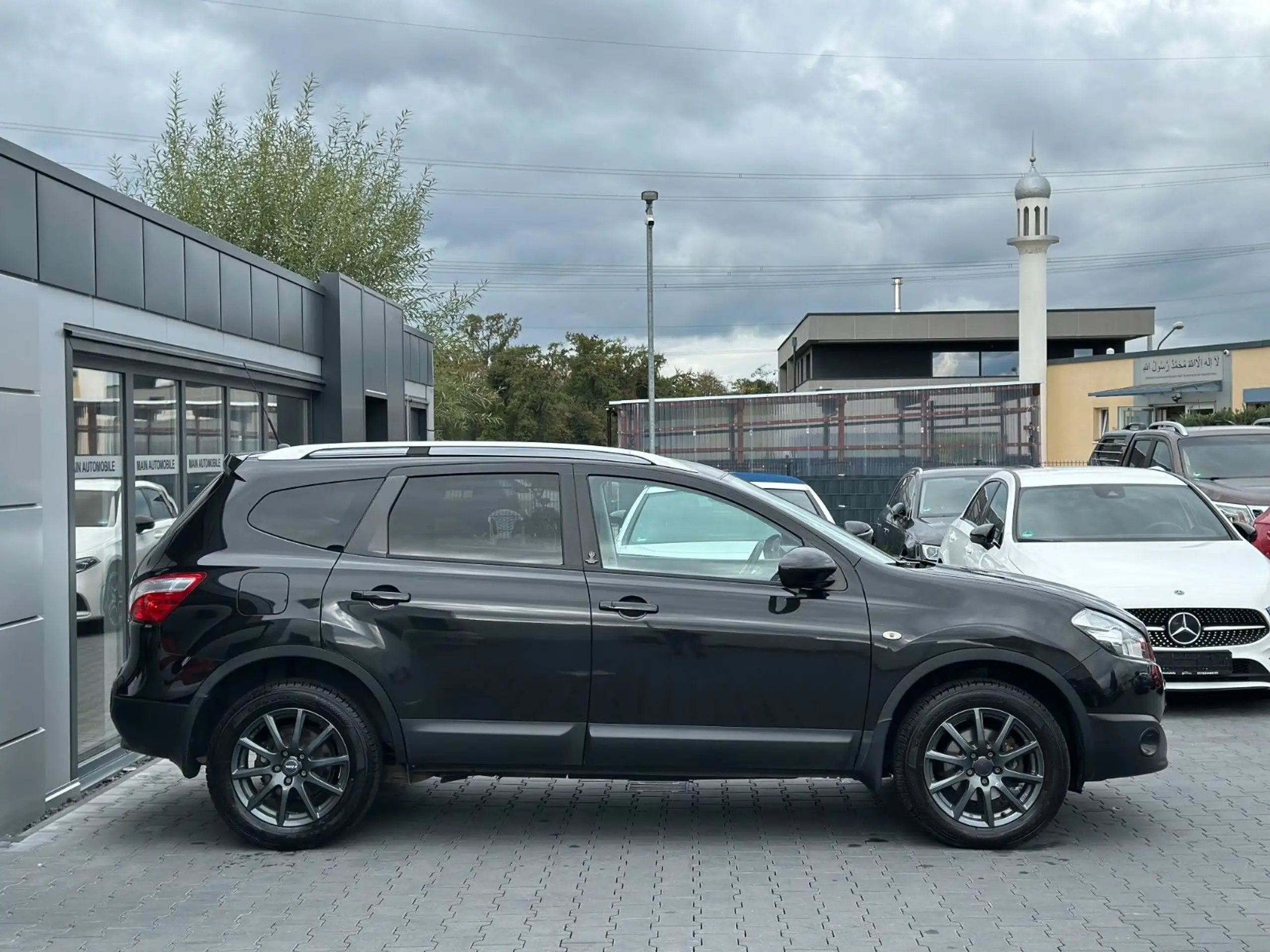 Nissan - Qashqai+2