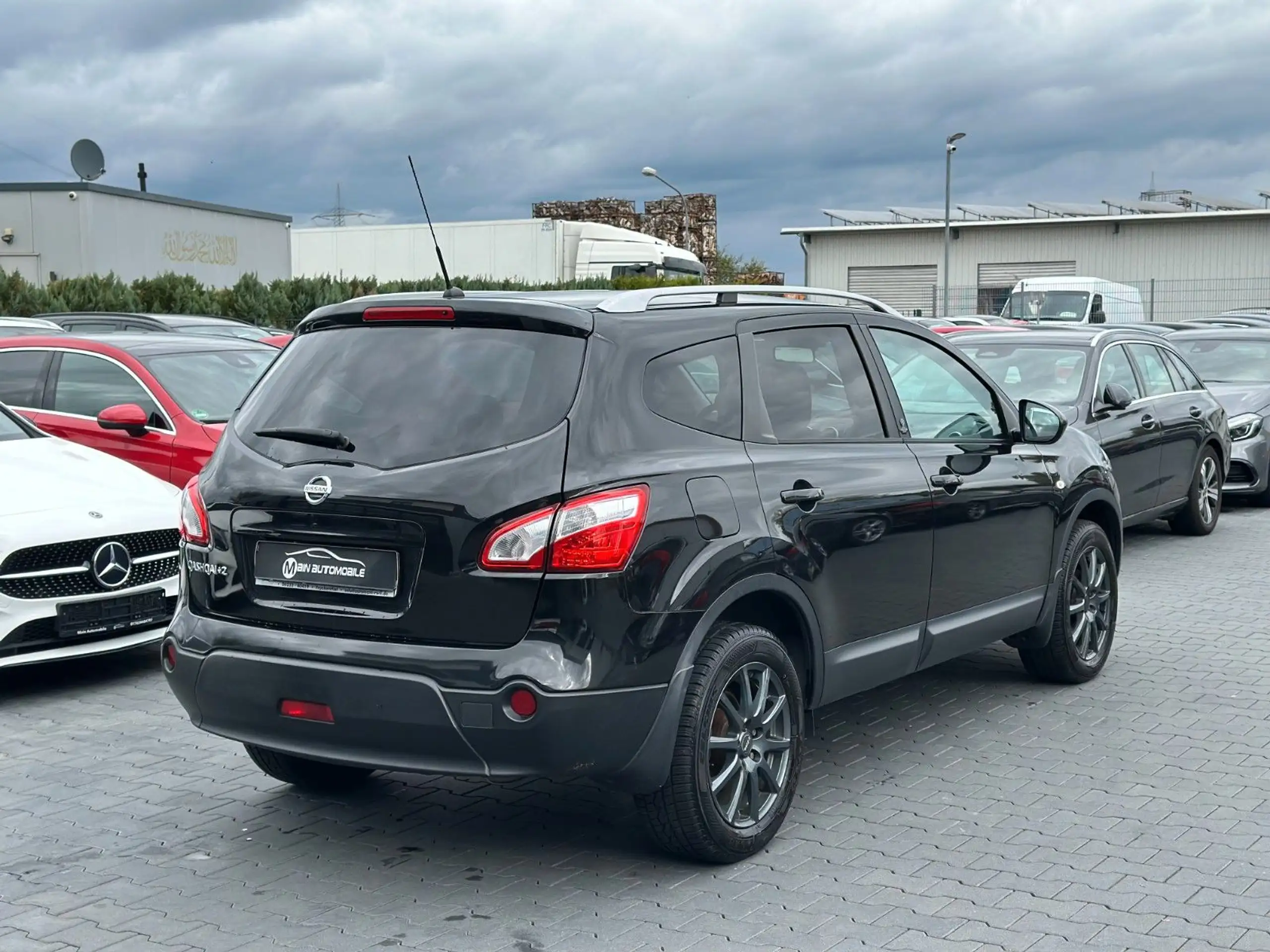 Nissan - Qashqai+2