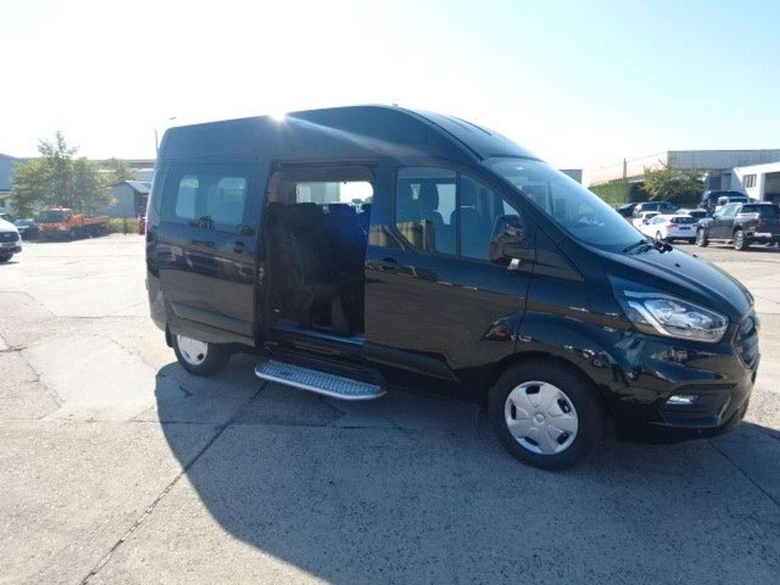 Ford - Transit Custom