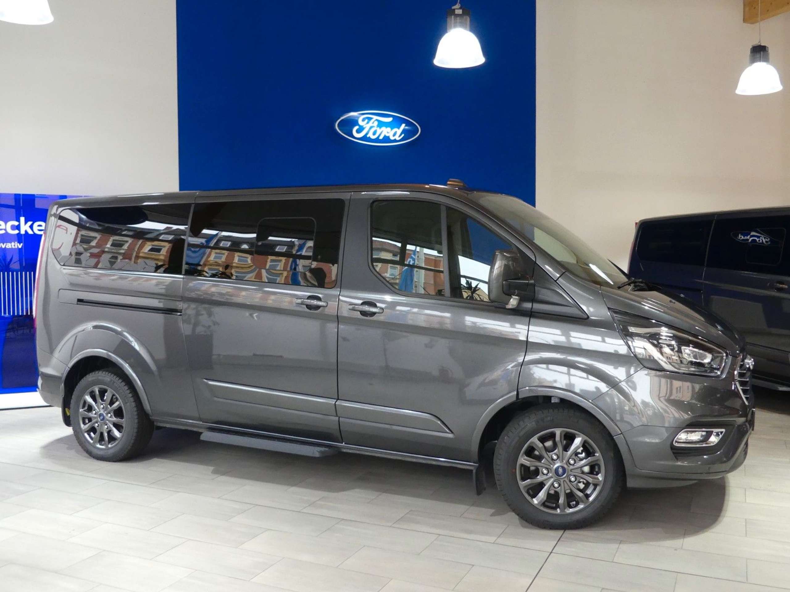 Ford - Tourneo Custom