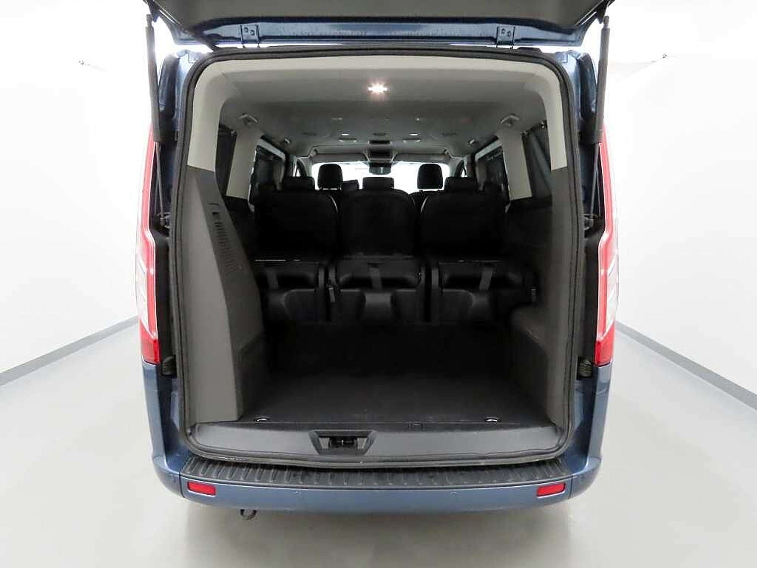 Ford - Tourneo Custom