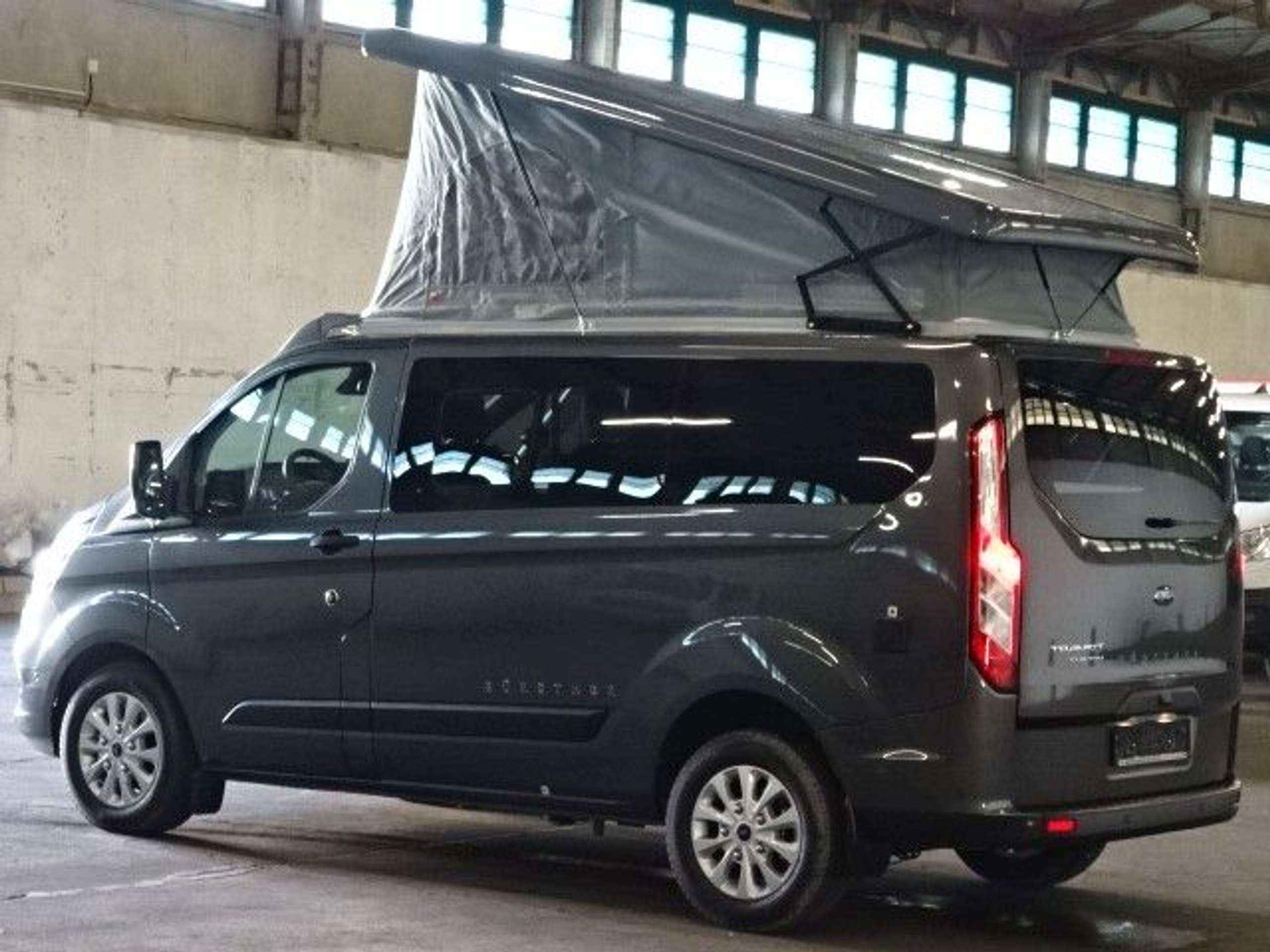 Ford - Tourneo Custom