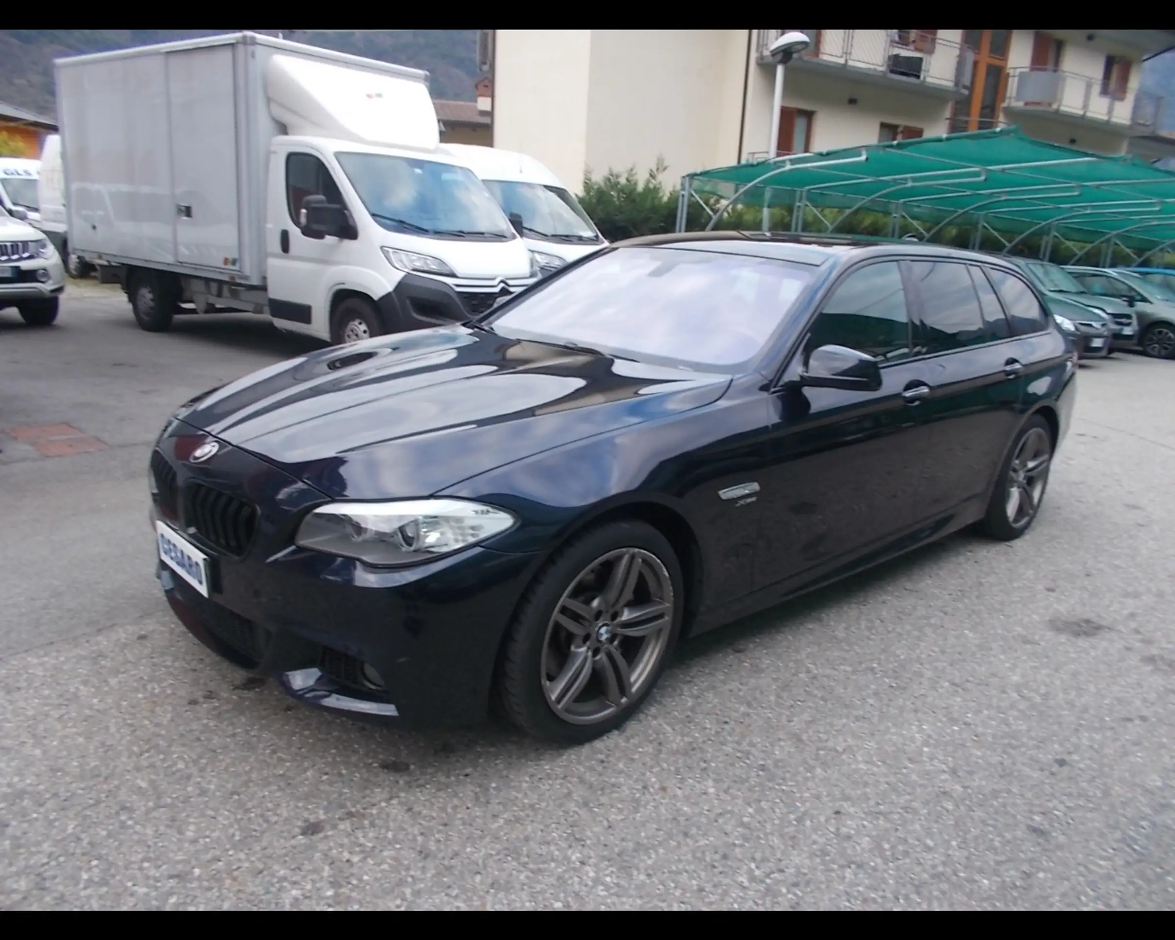 BMW - 525