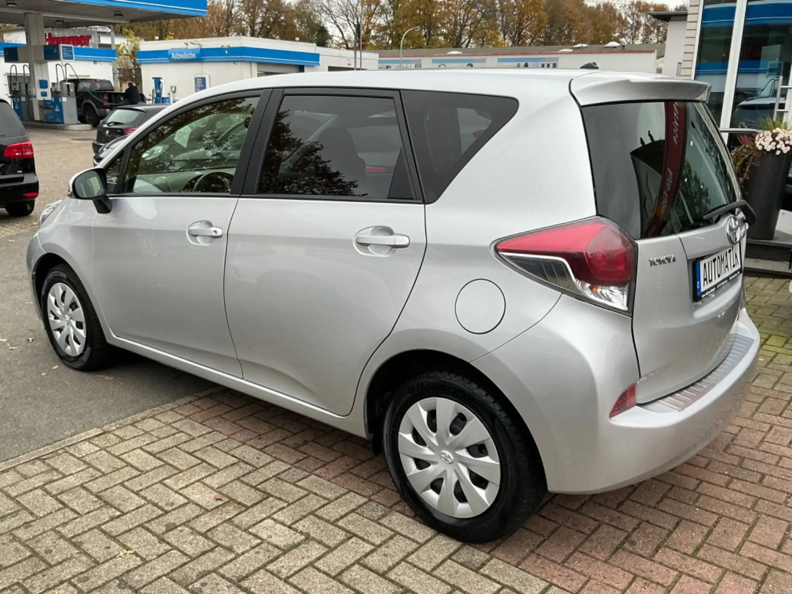 Toyota - Verso-S