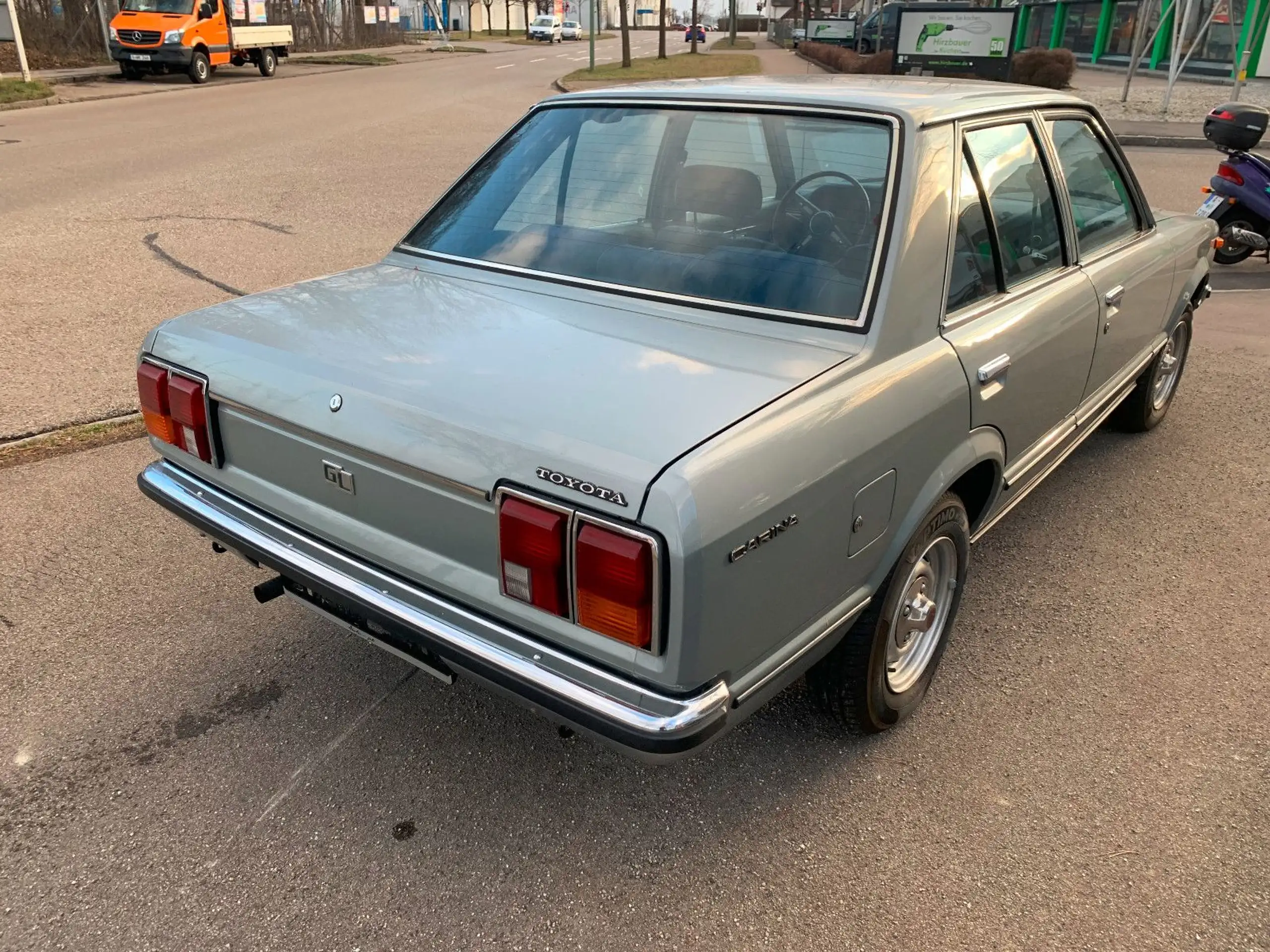 Toyota - Carina