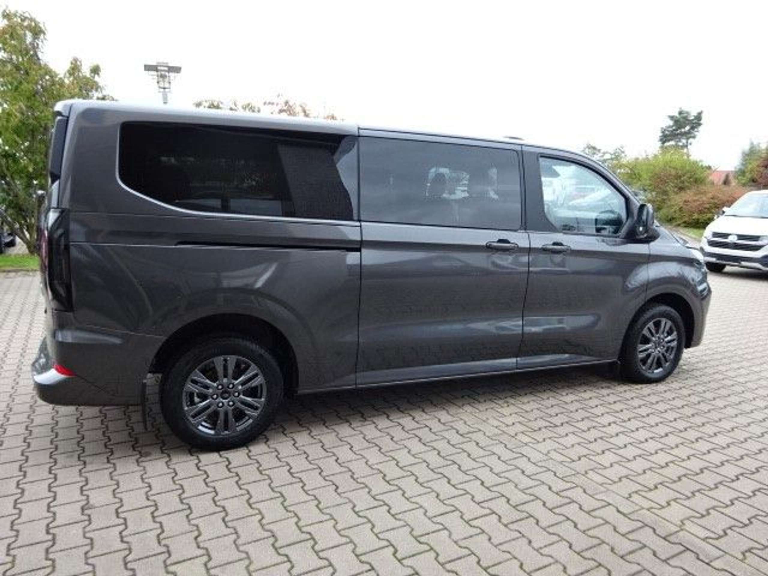 Ford - Tourneo Custom