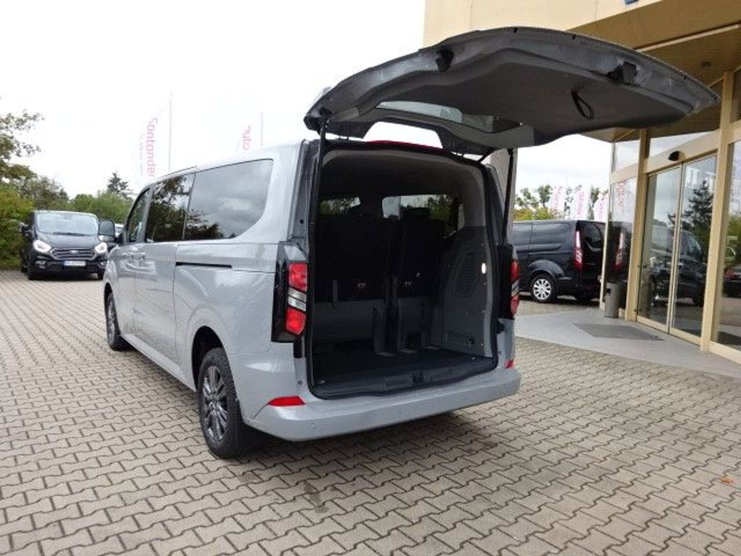 Ford - Tourneo Custom