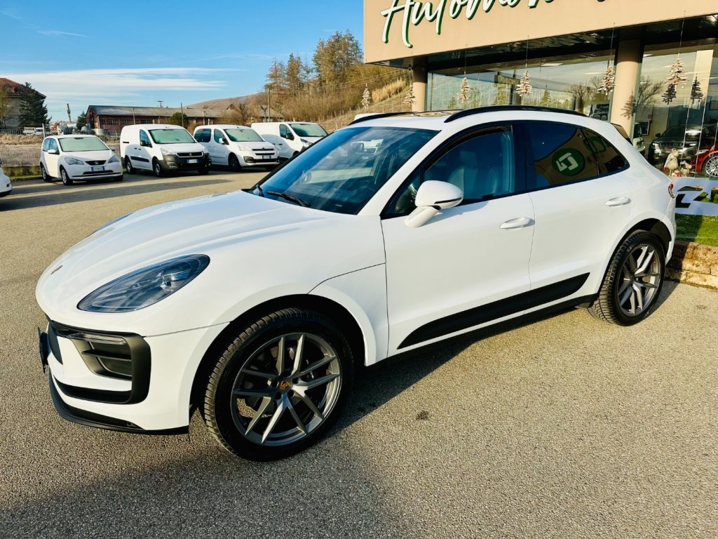 Porsche Macan 2021 