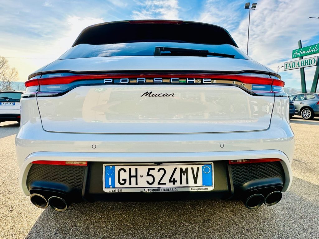 Porsche - Macan