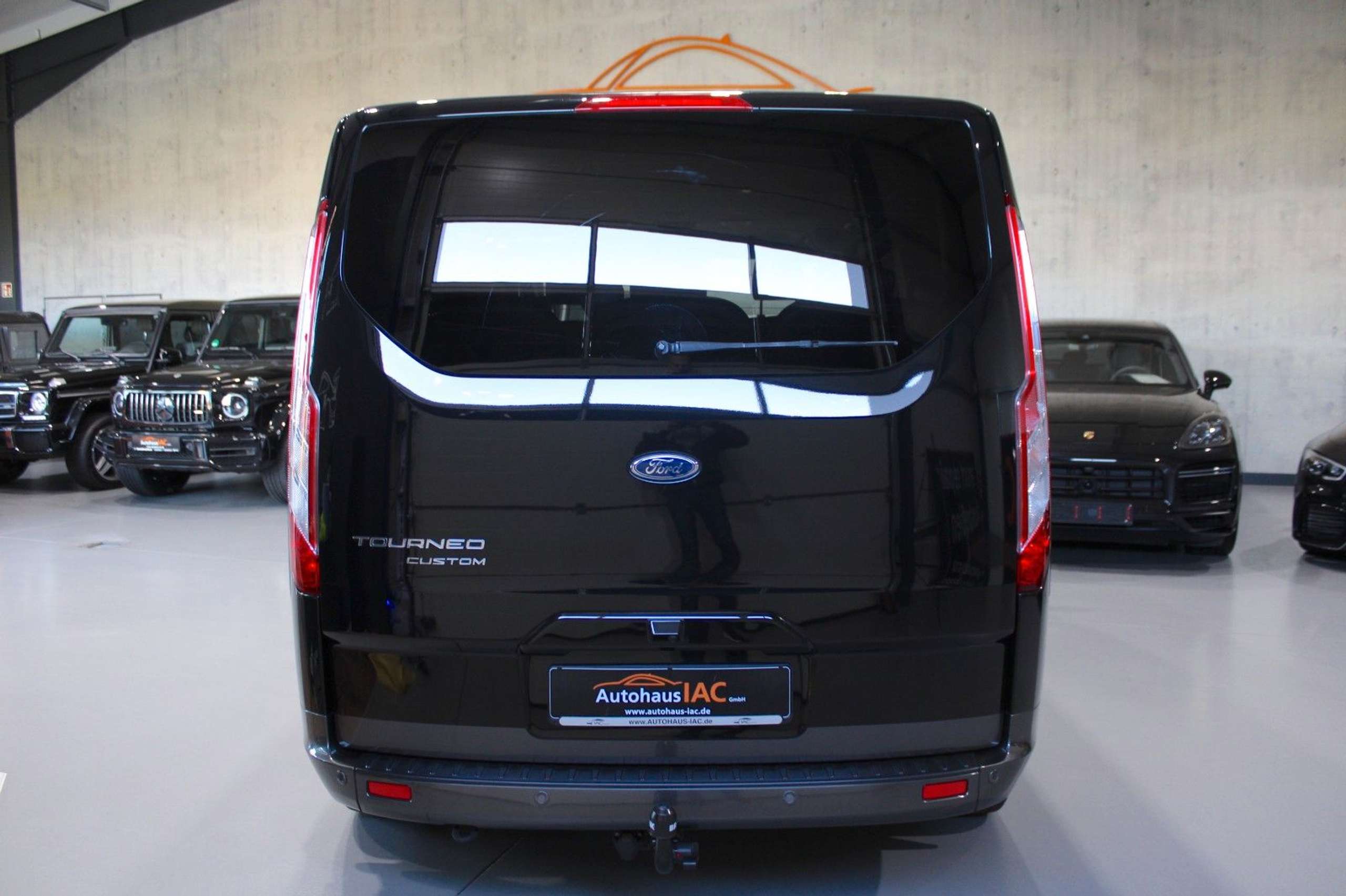 Ford - Tourneo Custom