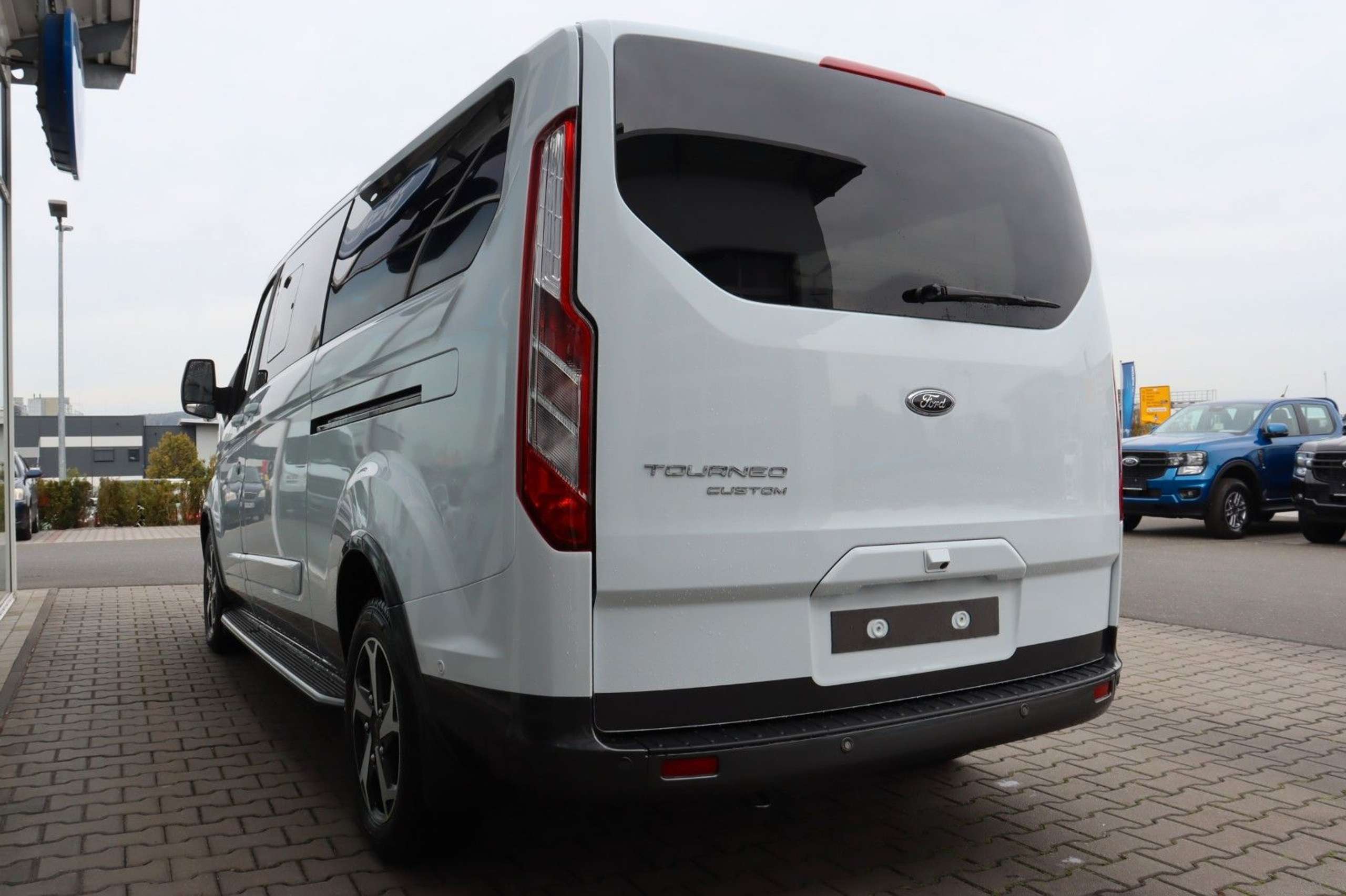 Ford - Tourneo Custom