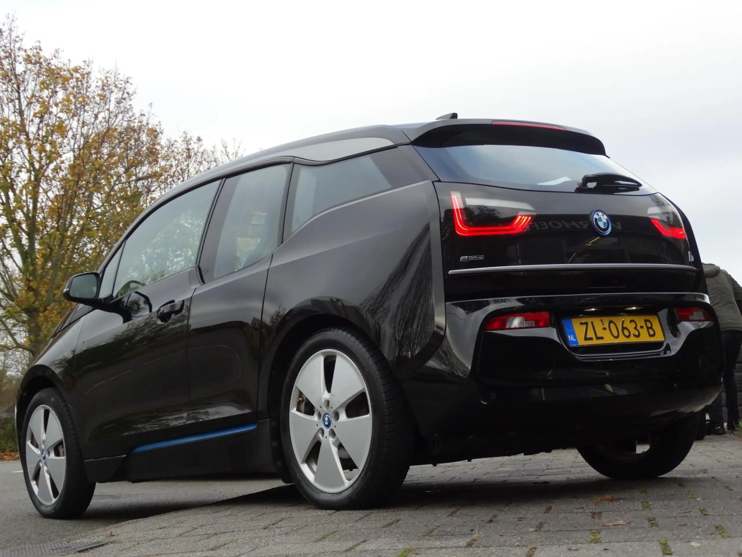 BMW - i3