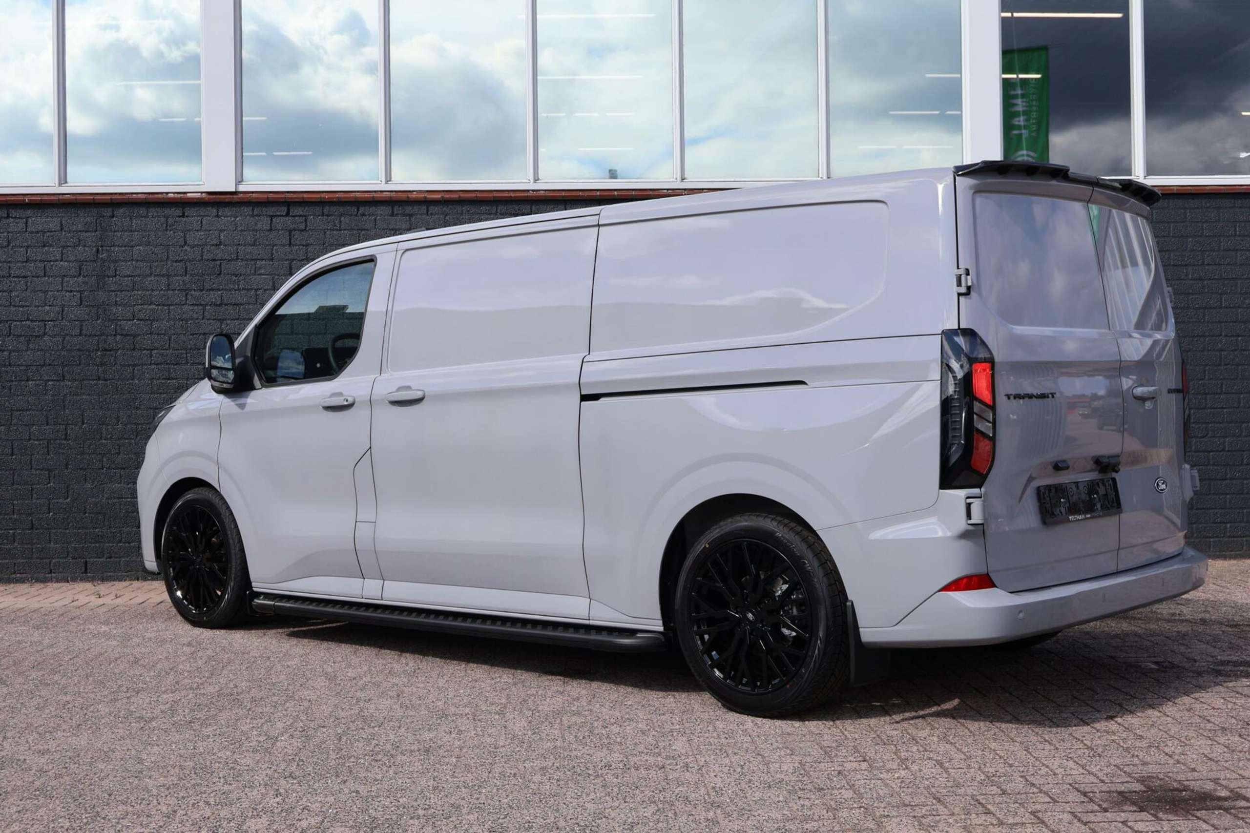 Ford - Transit Custom