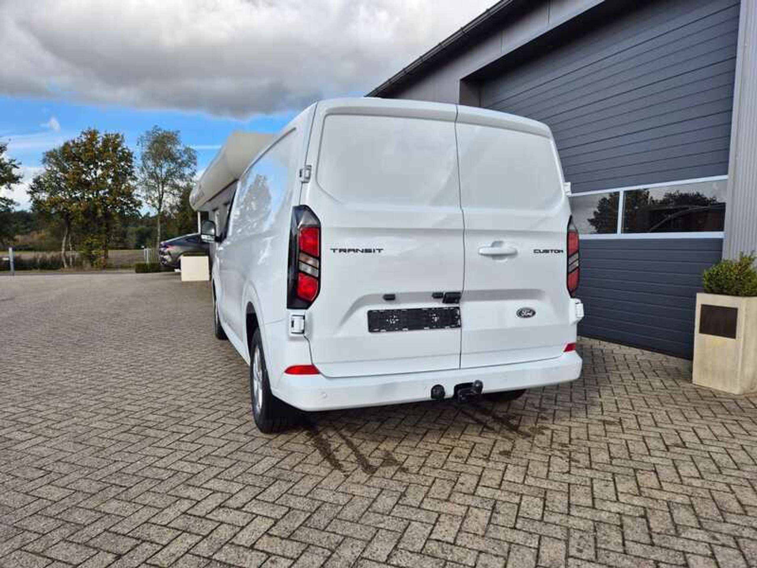 Ford - Transit Custom