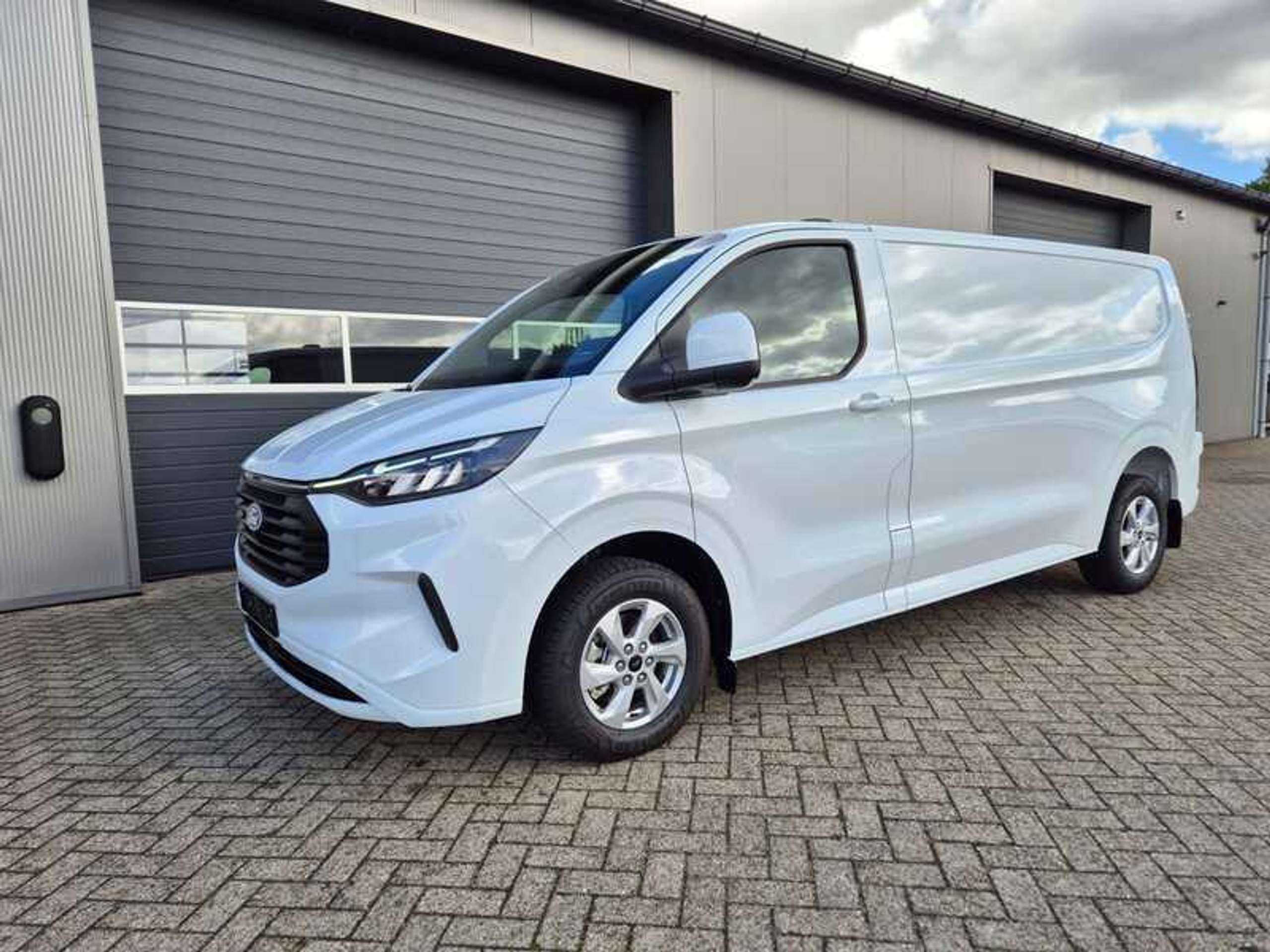 Ford - Transit Custom