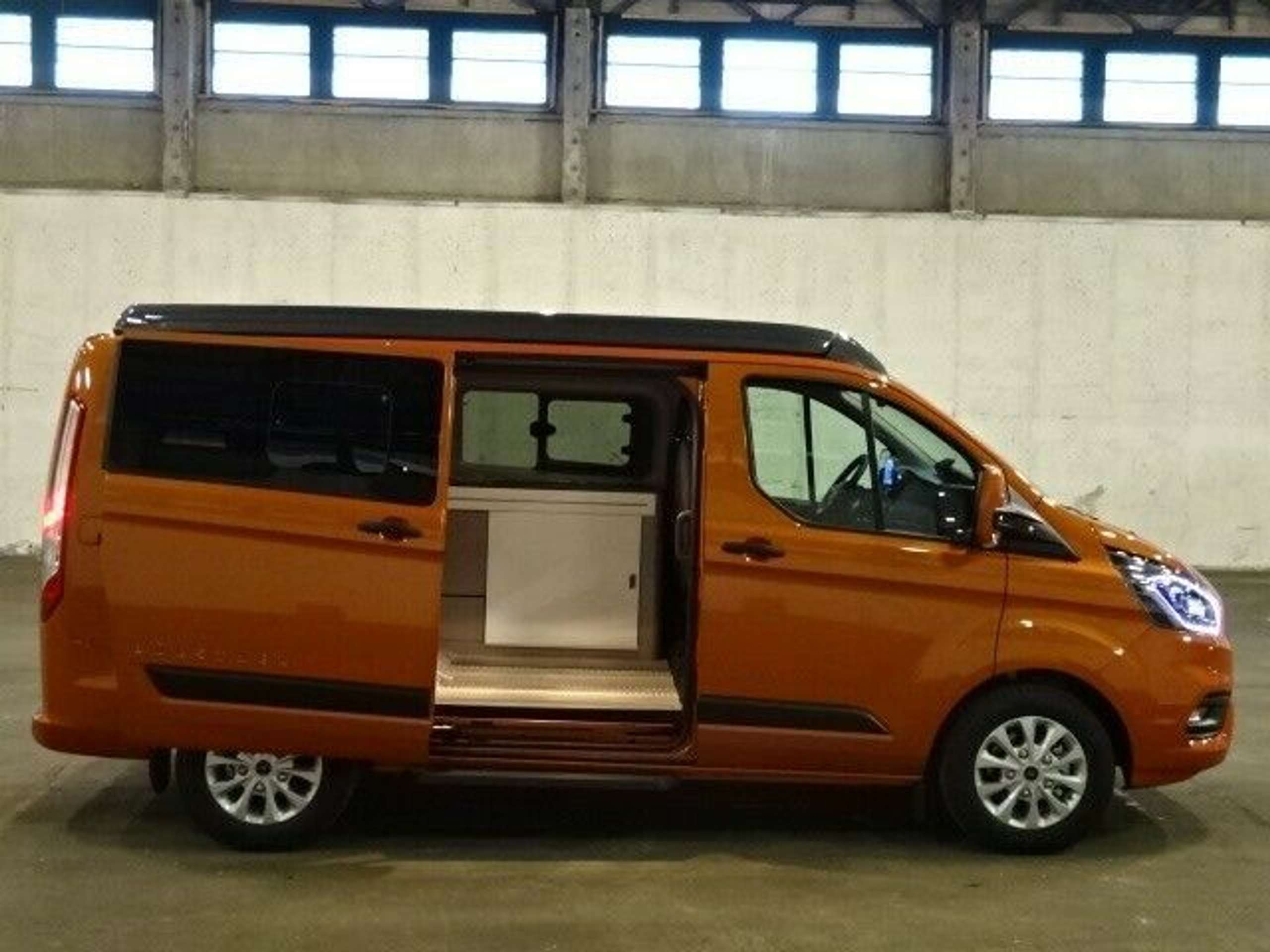 Ford - Tourneo Custom