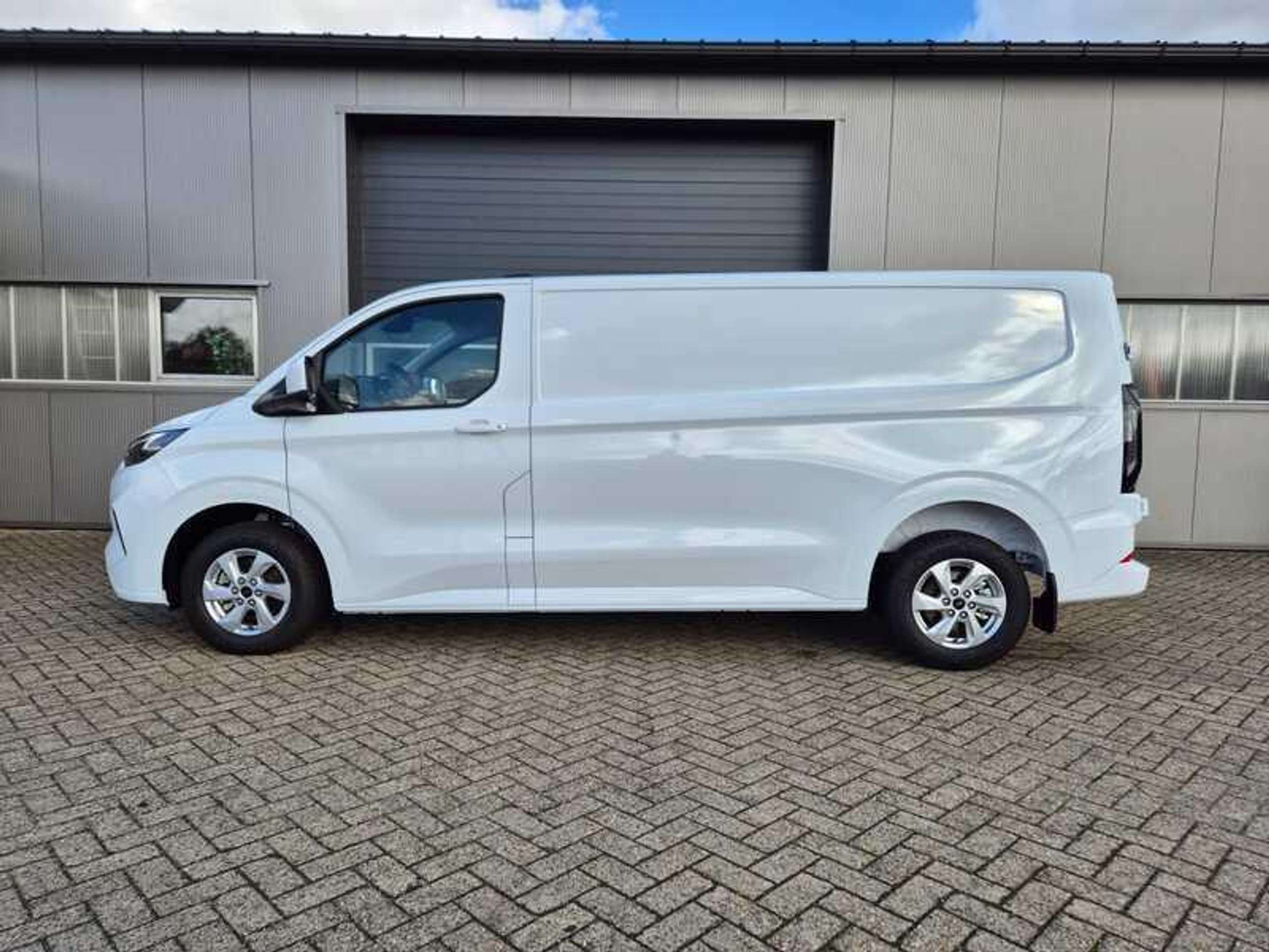 Ford - Transit Custom