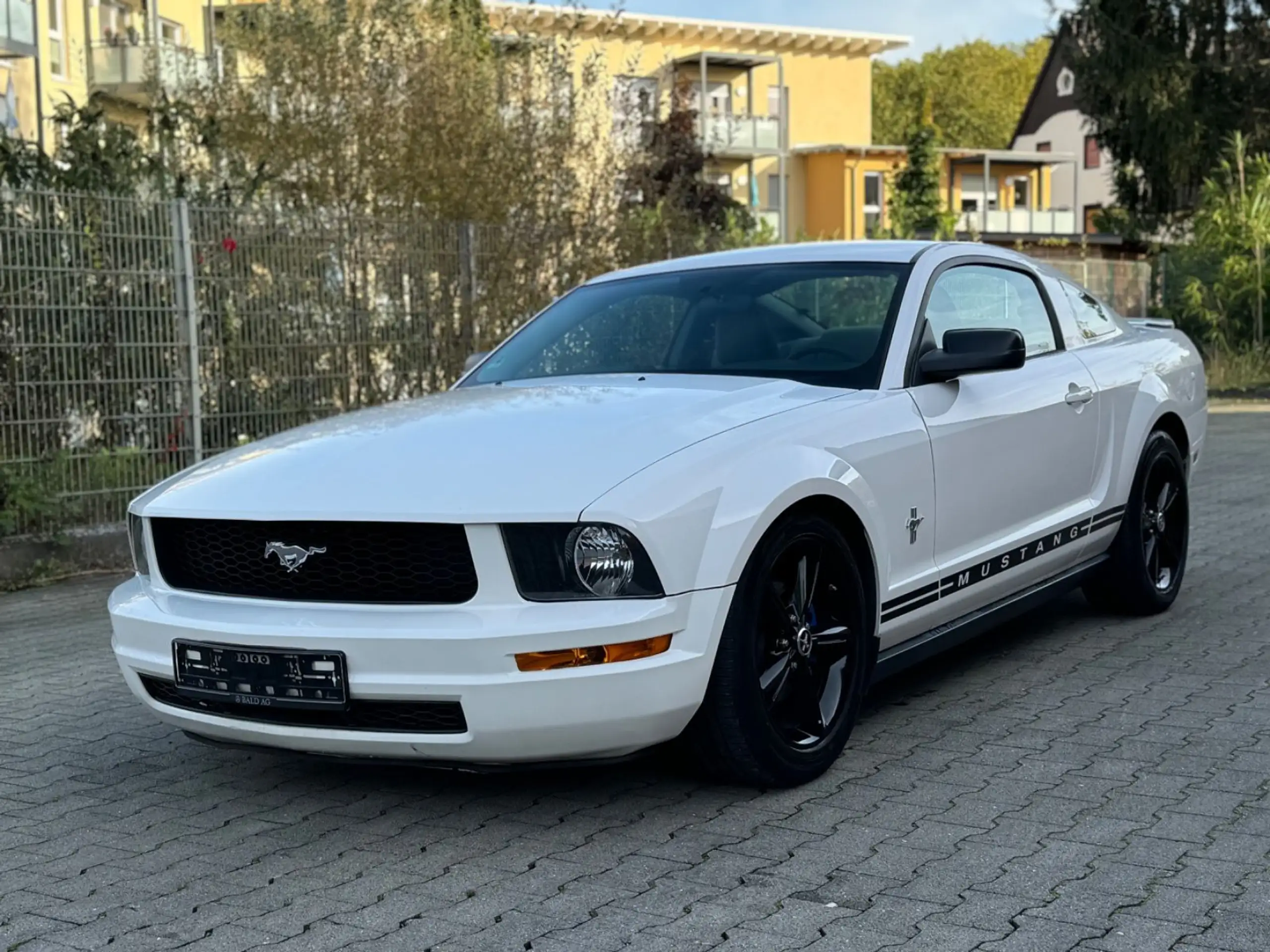 Ford - Mustang