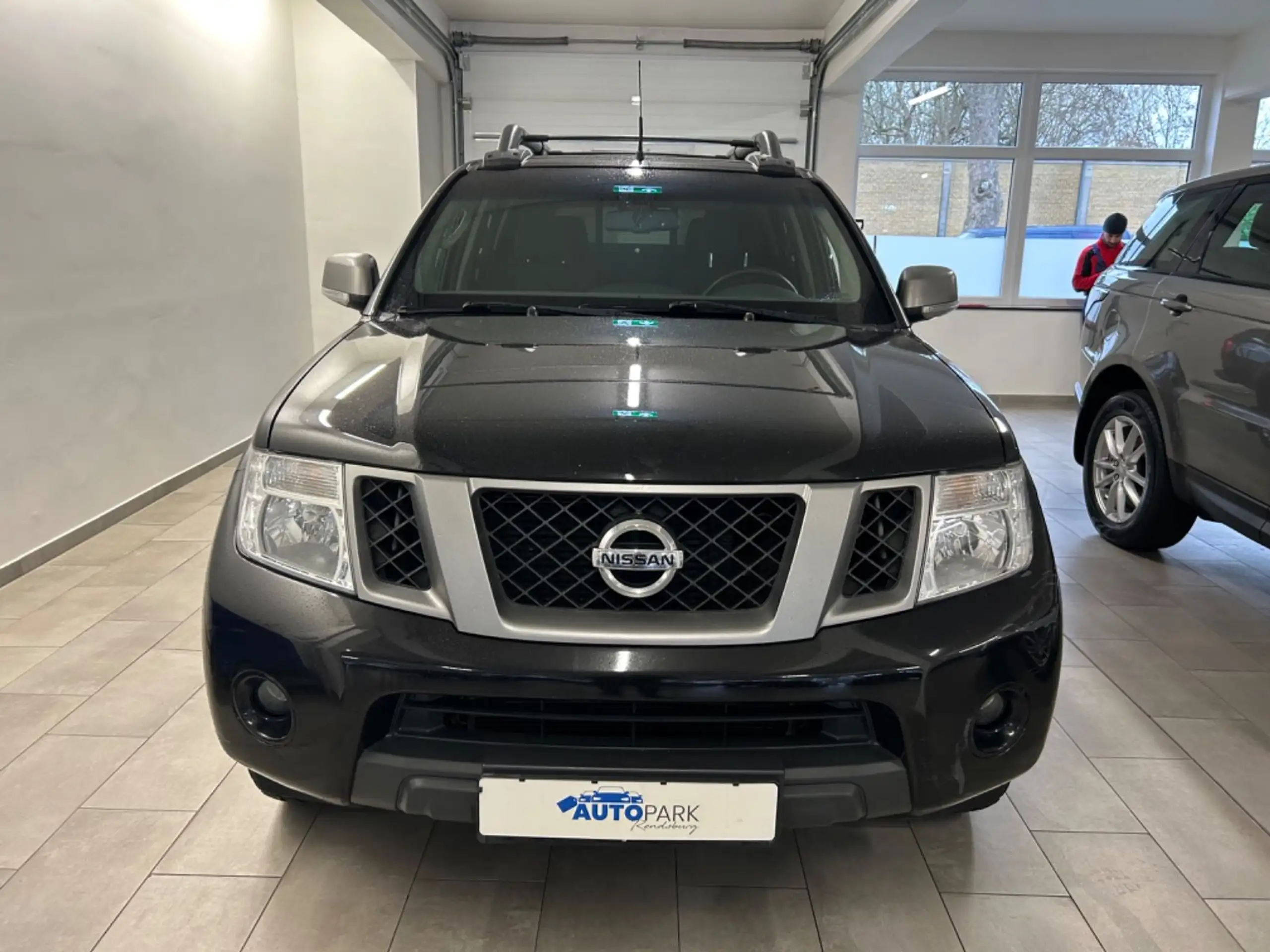 Nissan - Navara