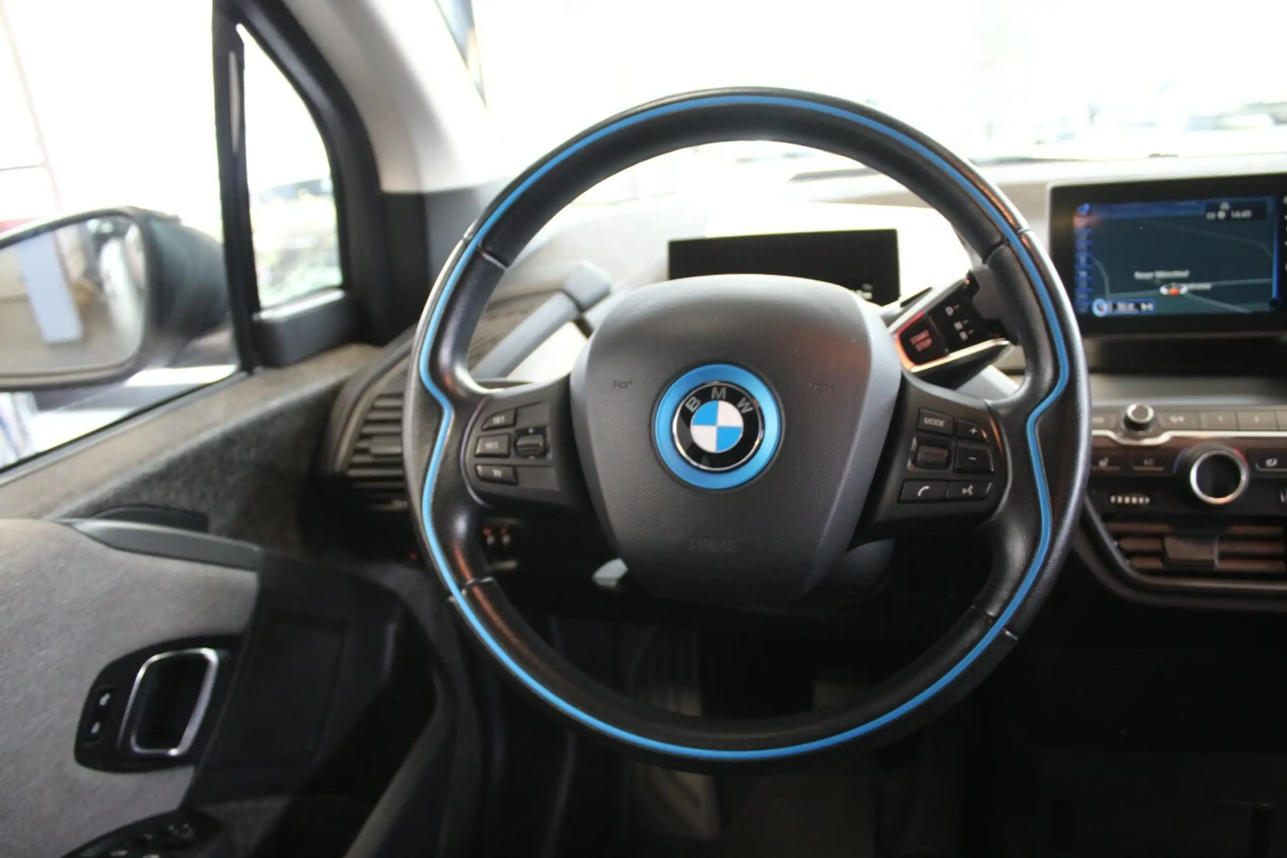 BMW - i3