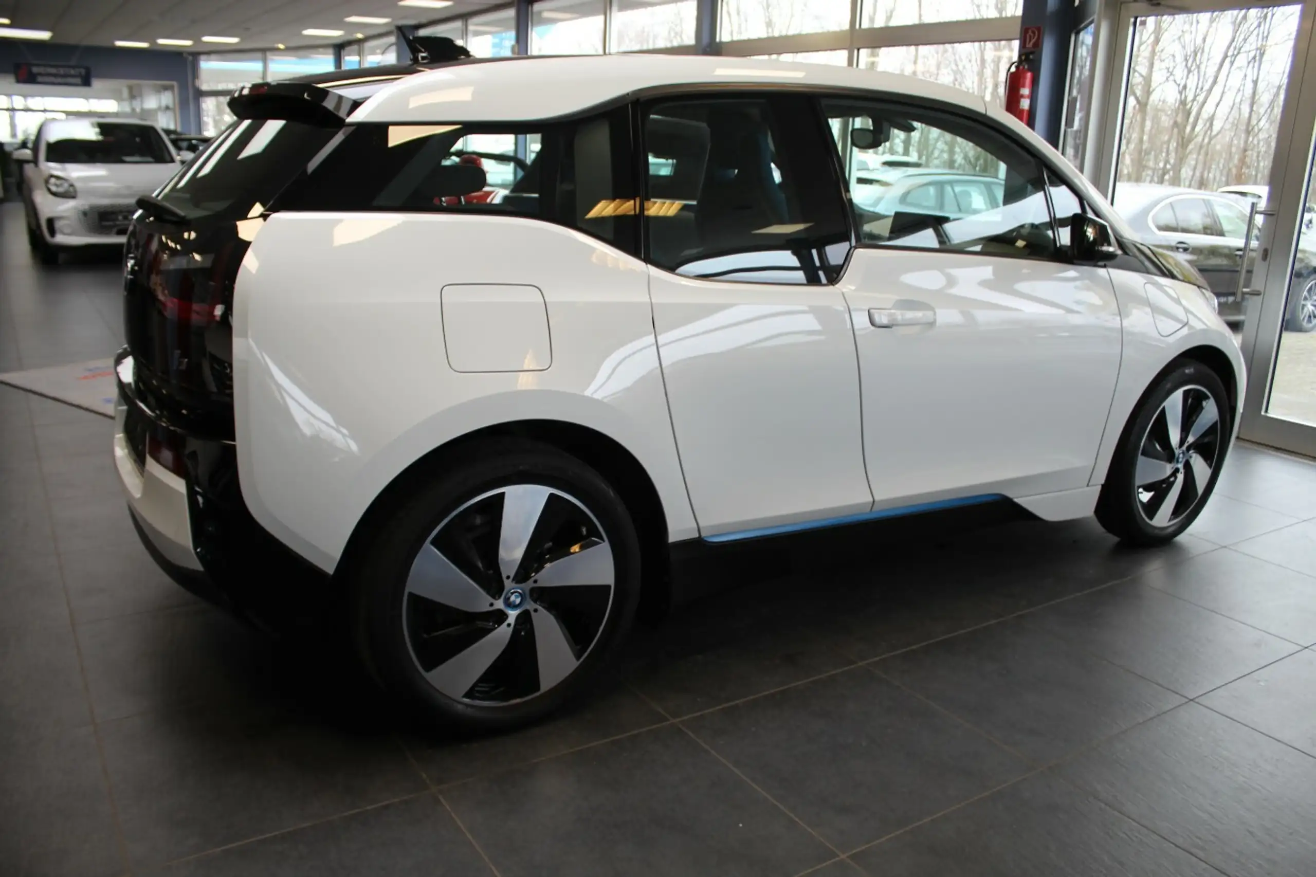 BMW - i3