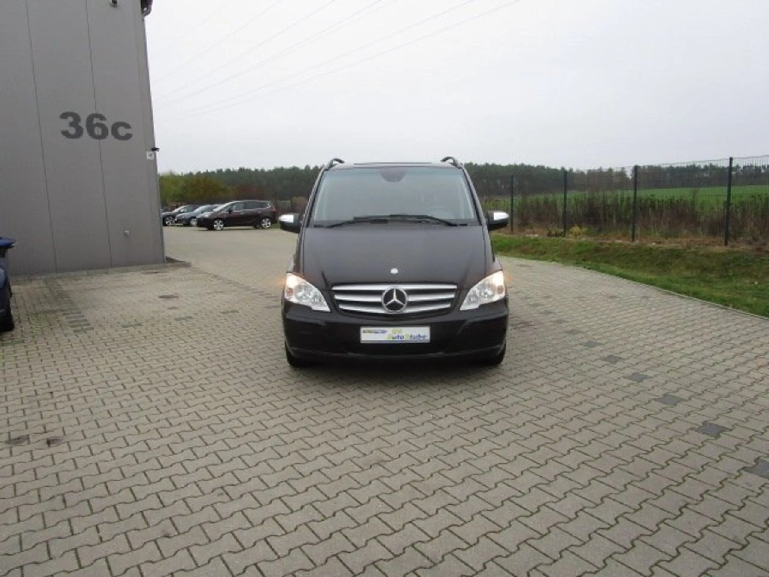 Mercedes-Benz - Viano