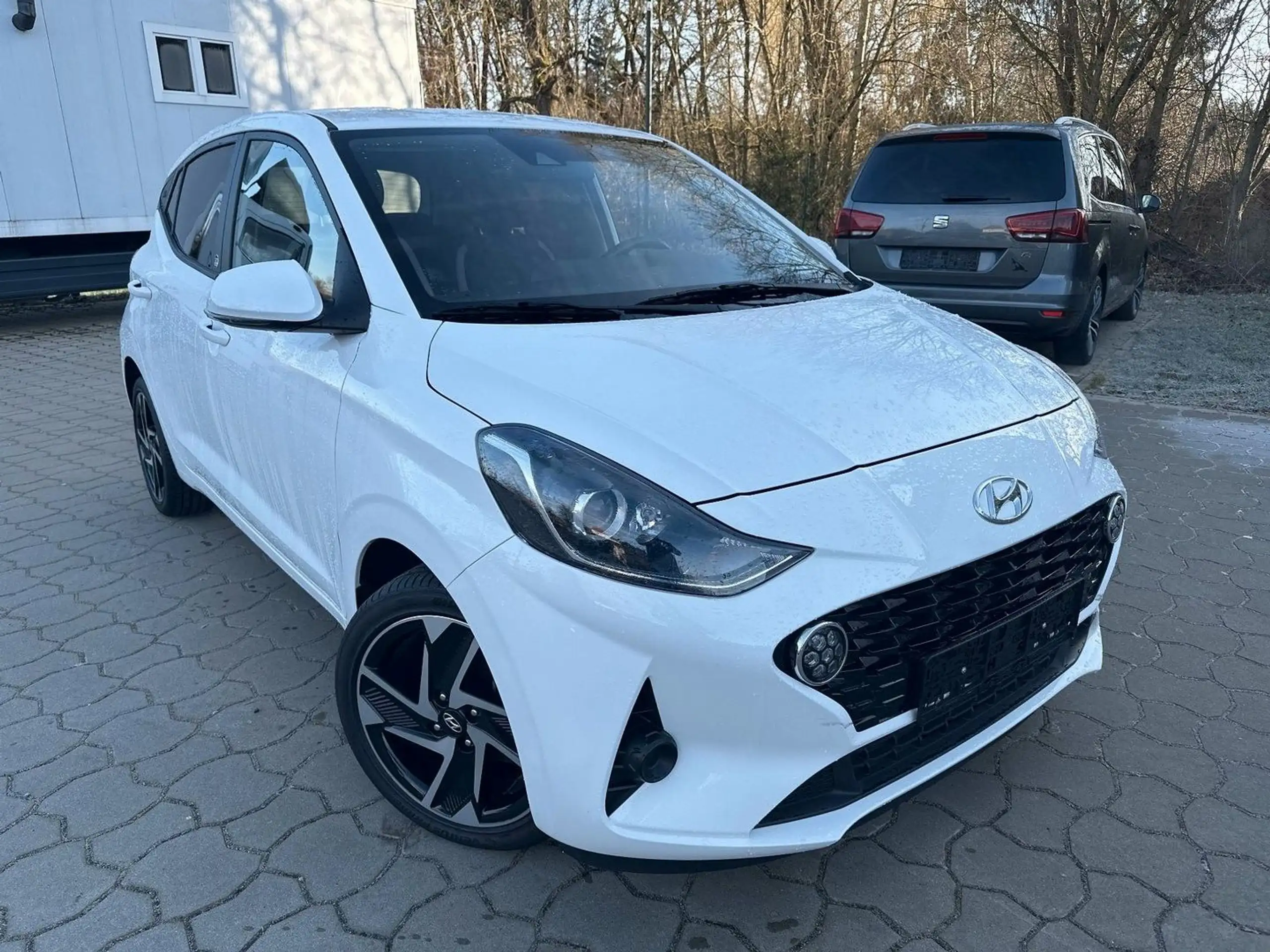 Hyundai - i10