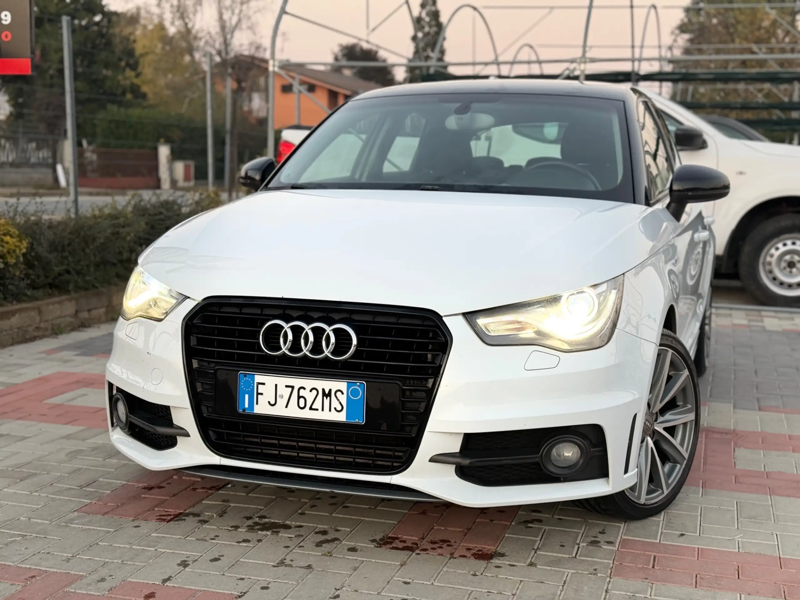 Audi - A1