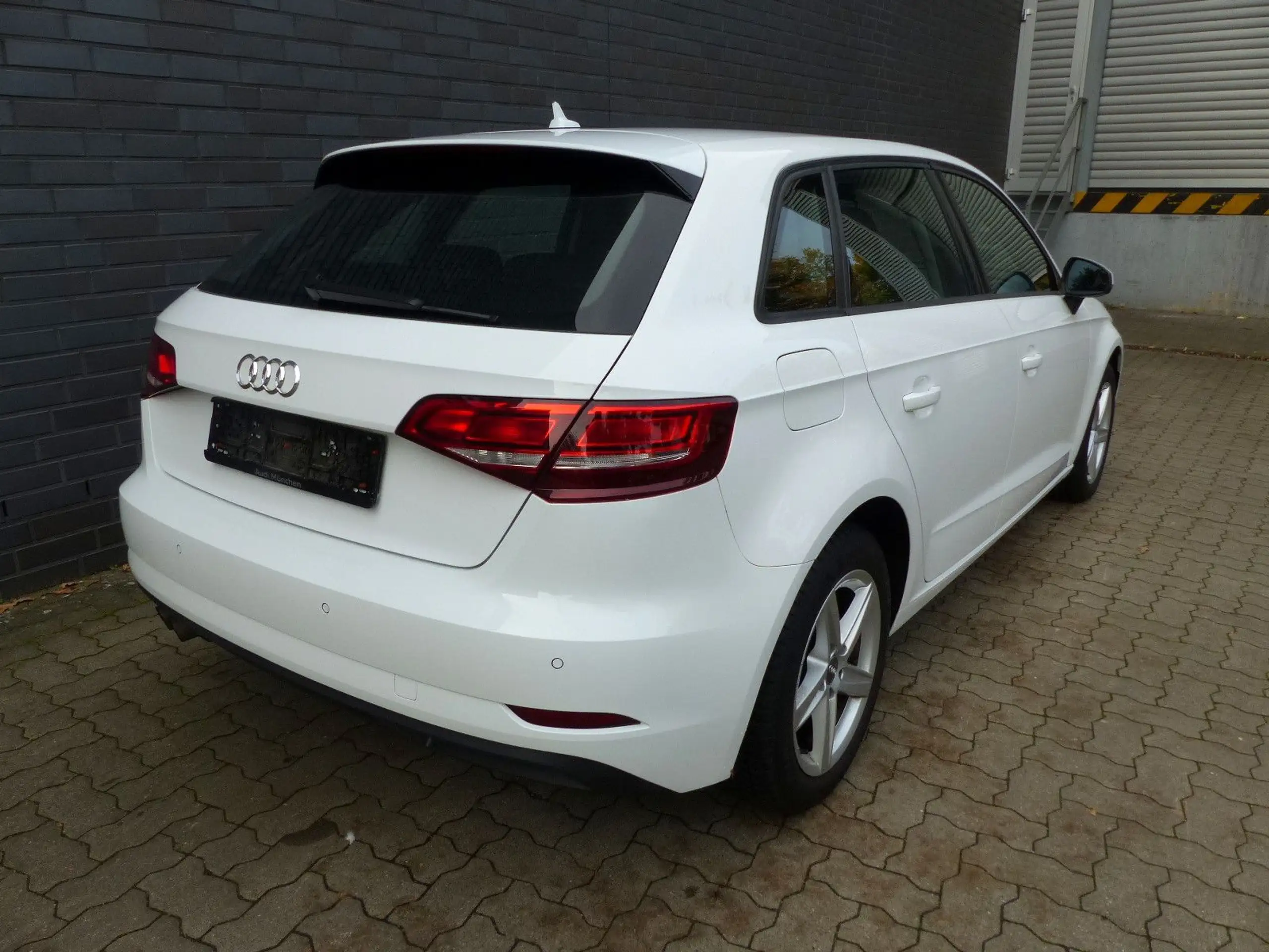 Audi - A3