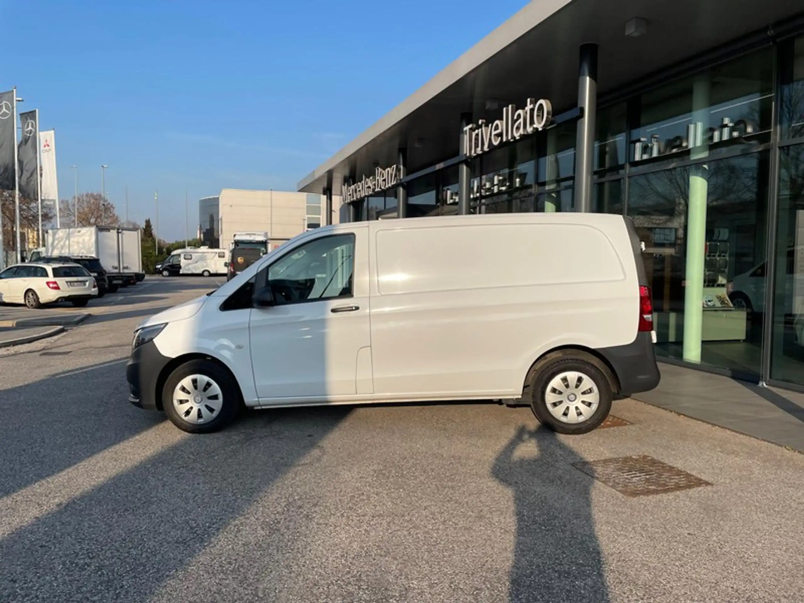 Mercedes-Benz - Vito