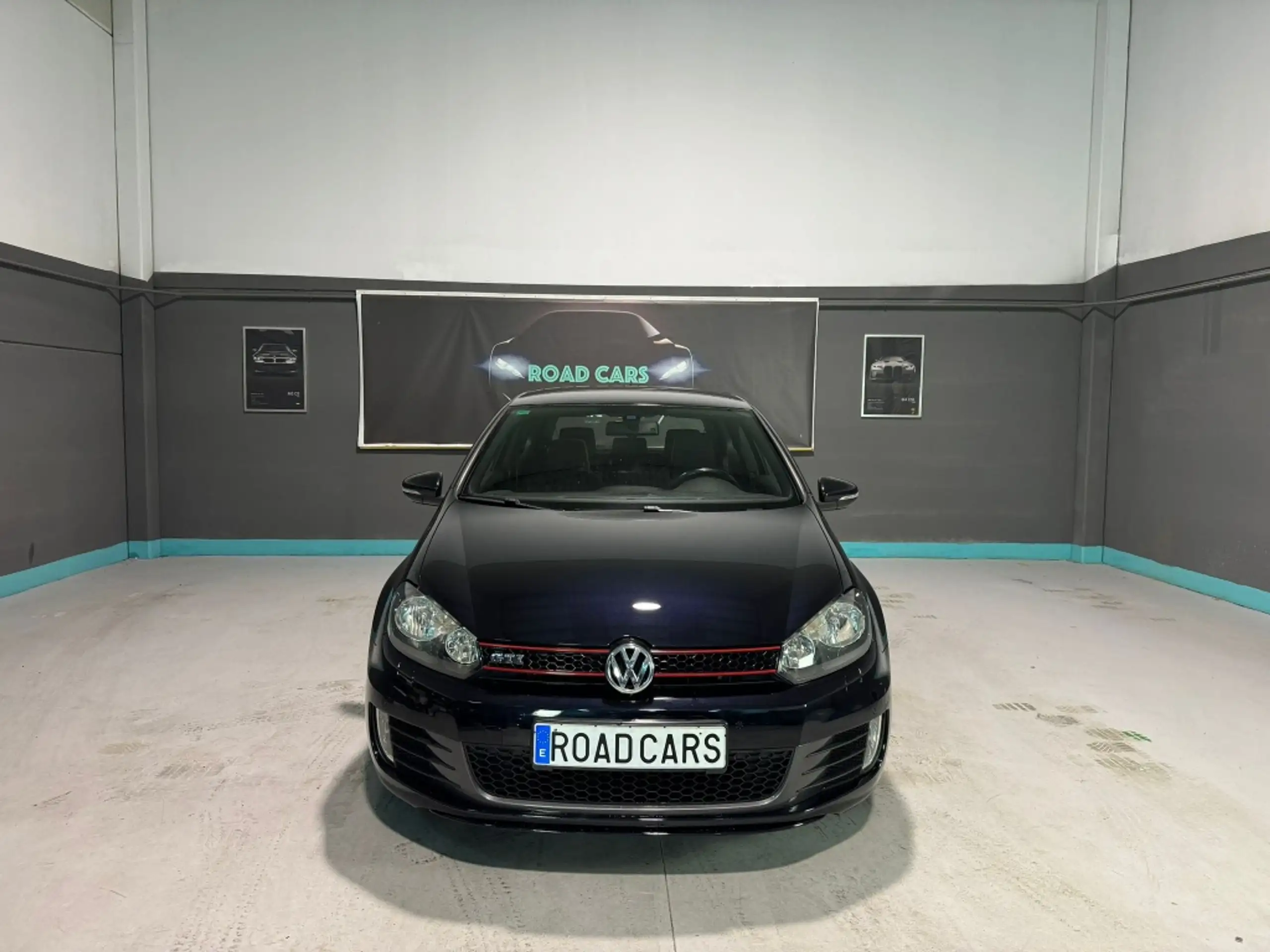 Volkswagen - Golf GTI