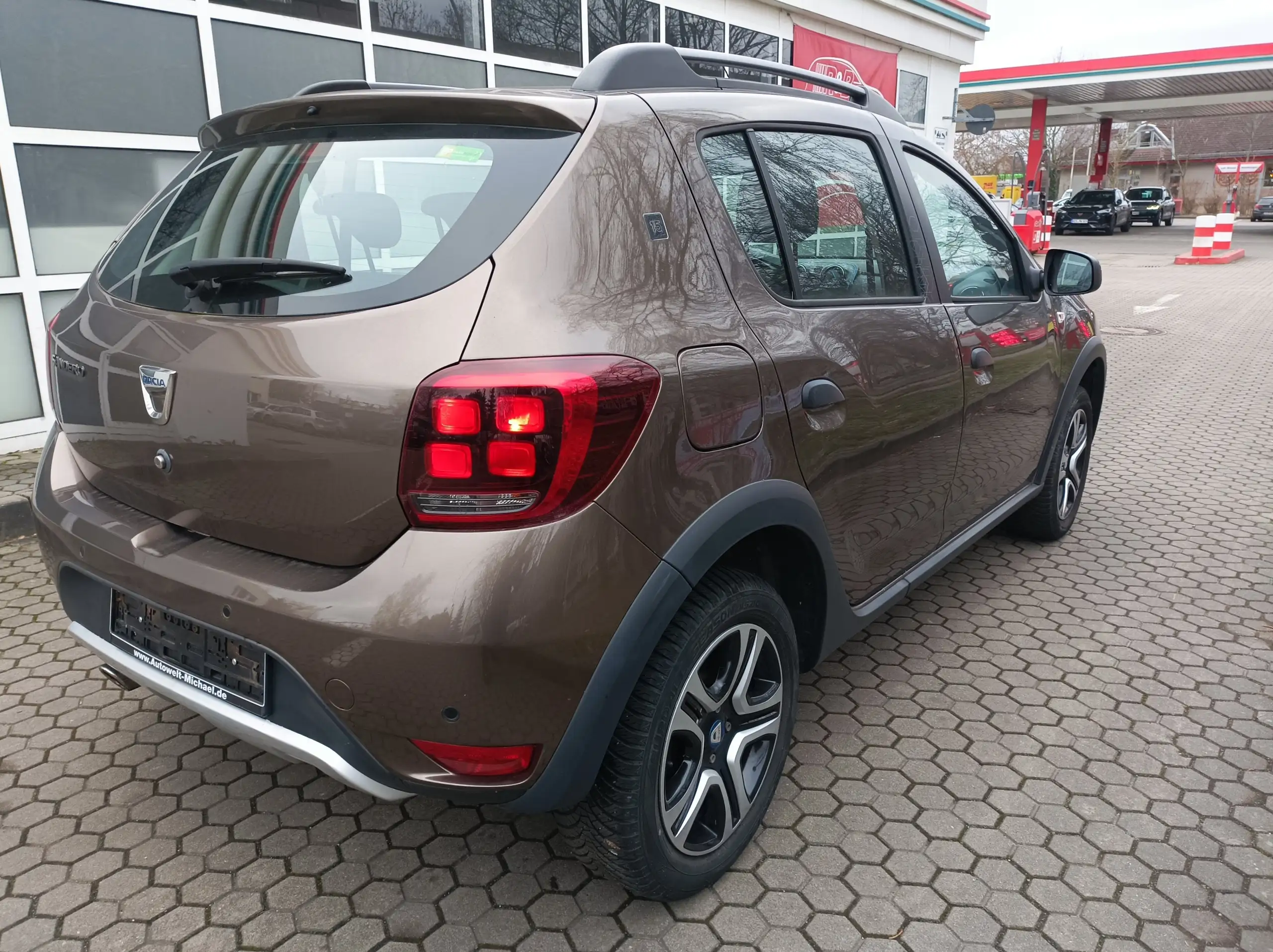 Dacia - Sandero