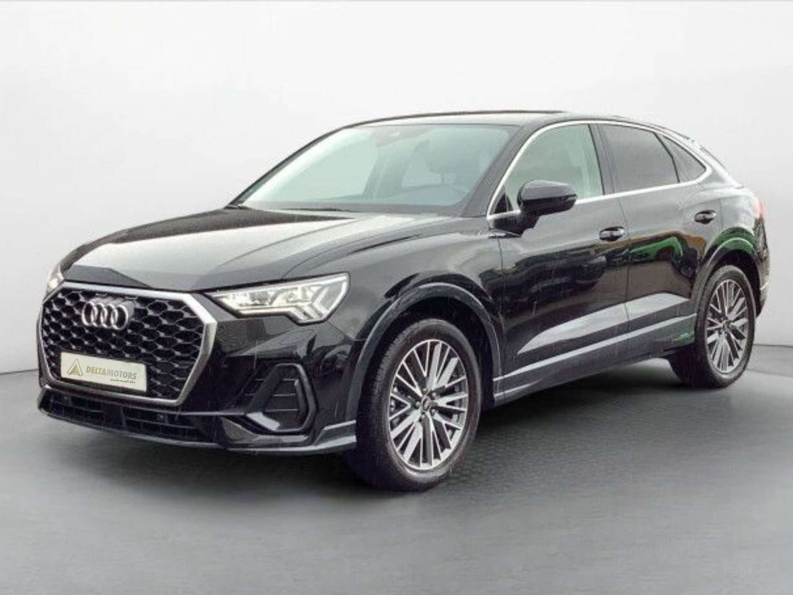 Audi - Q3