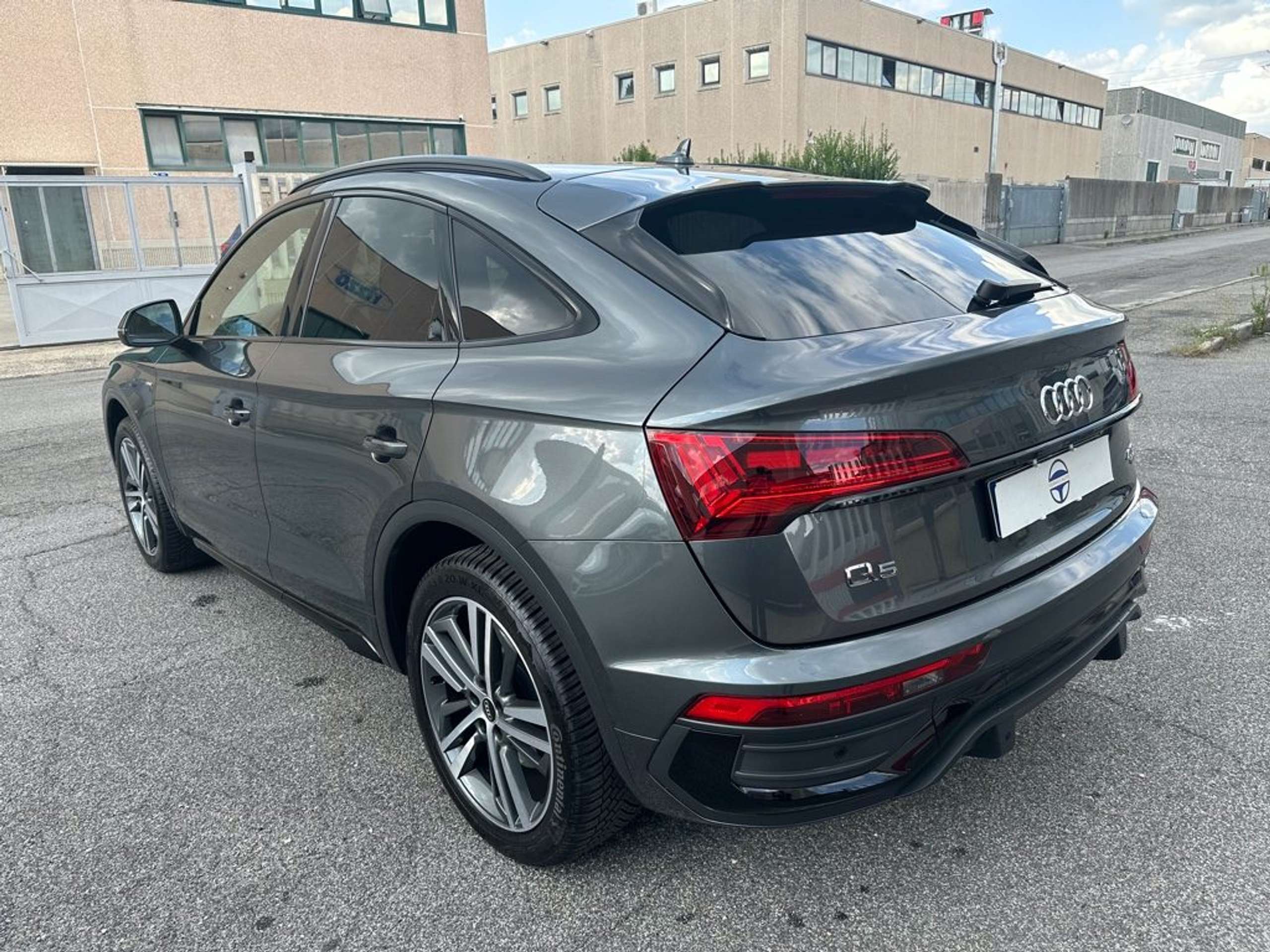 Audi - Q5