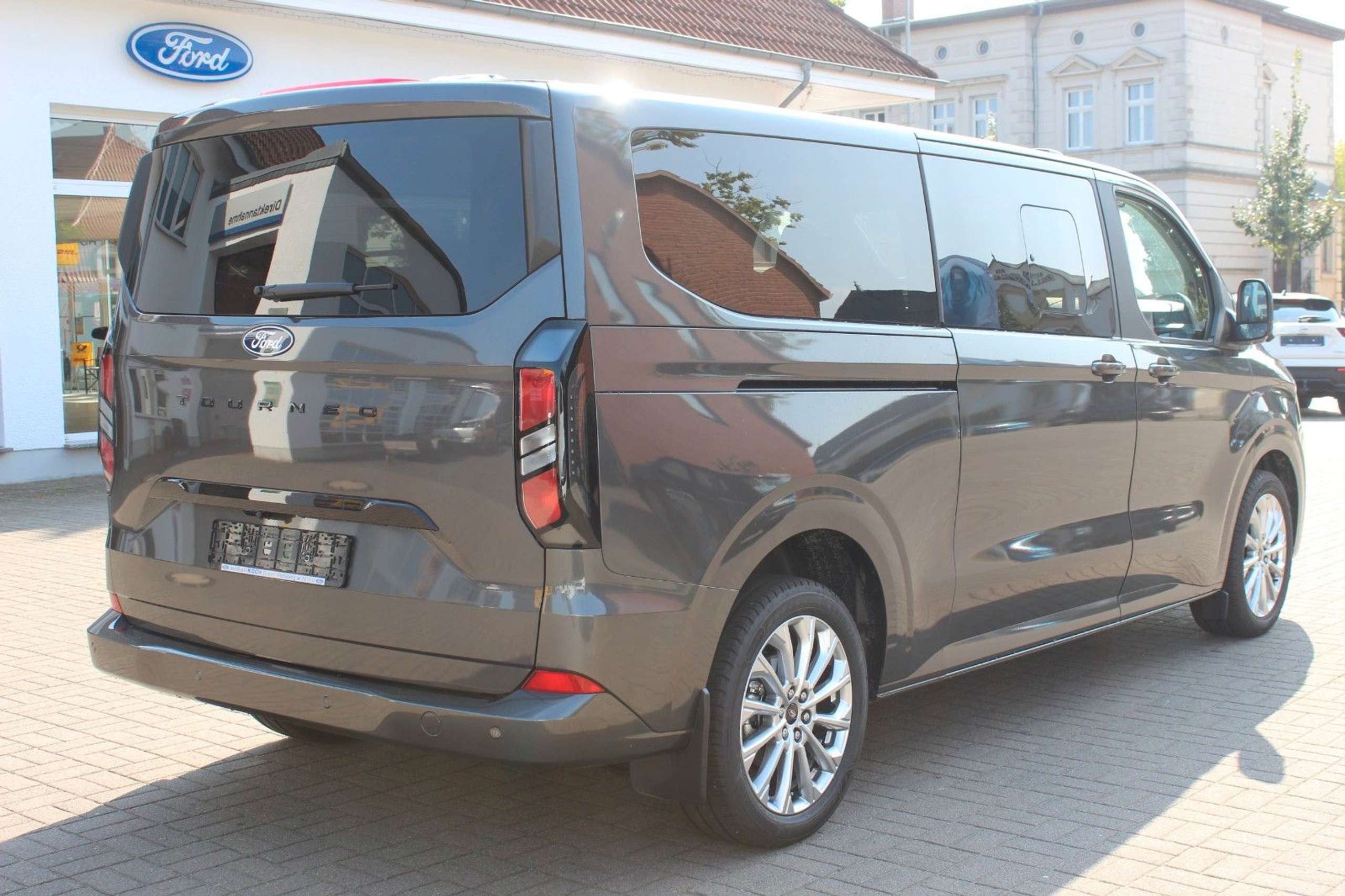 Ford - Tourneo Custom