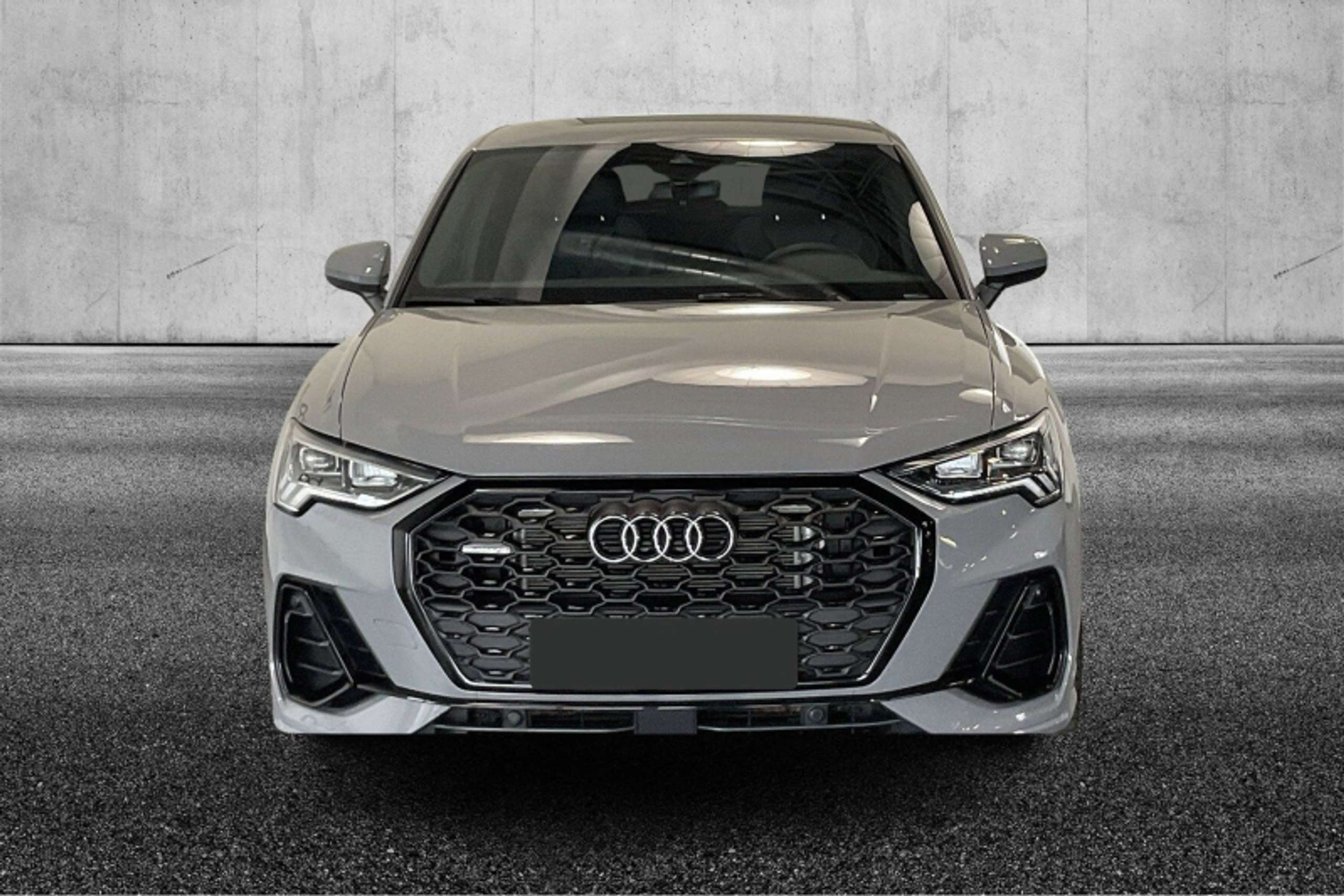 Audi - Q3