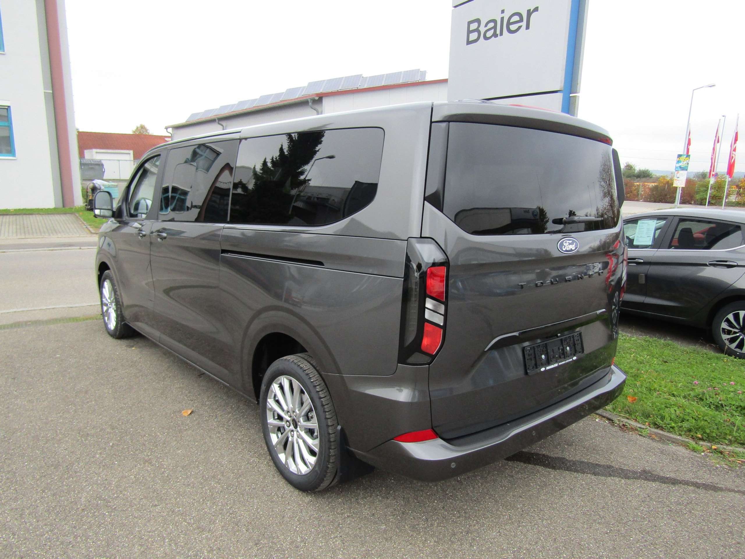 Ford - Tourneo Custom