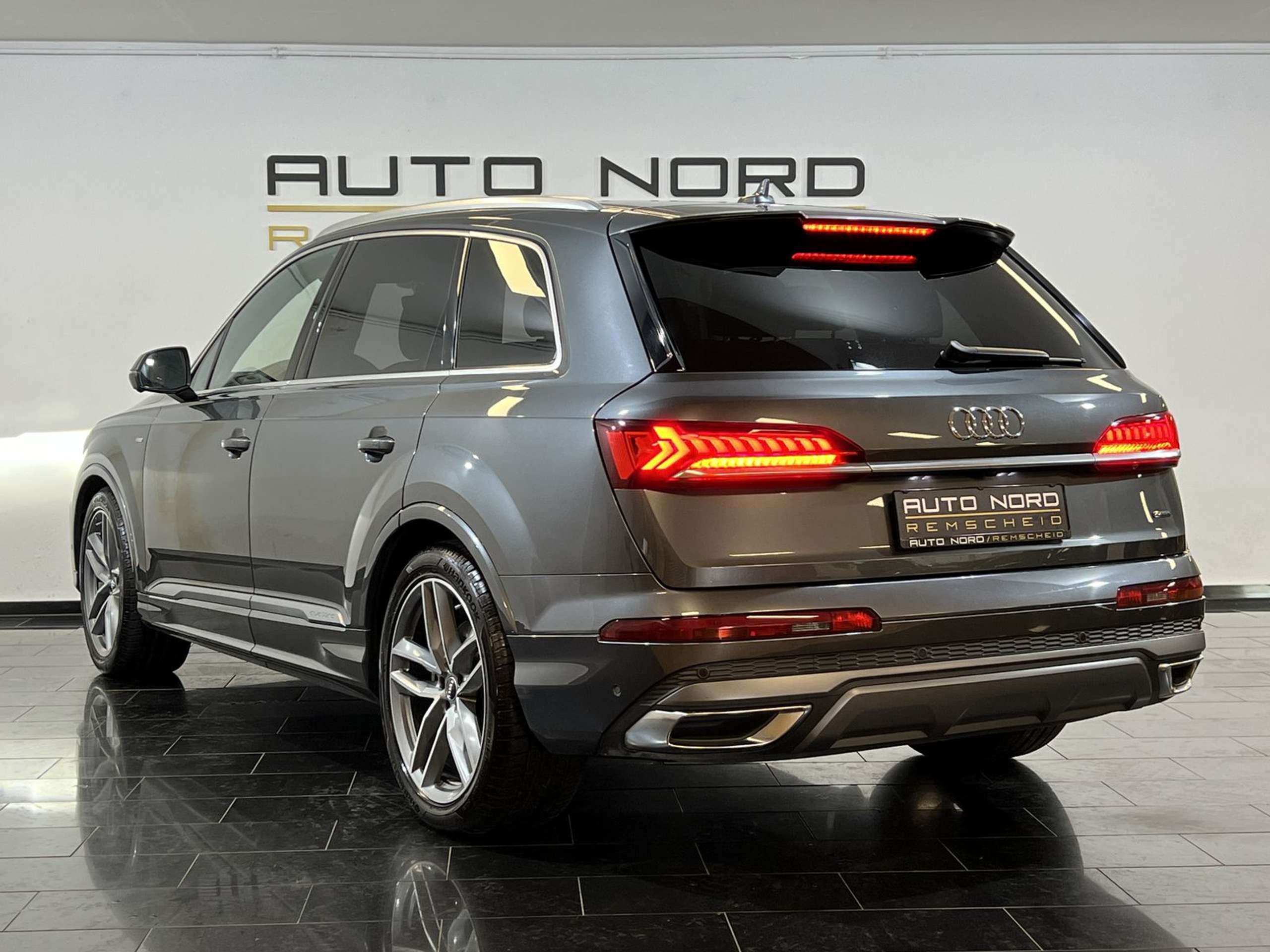 Audi - Q7